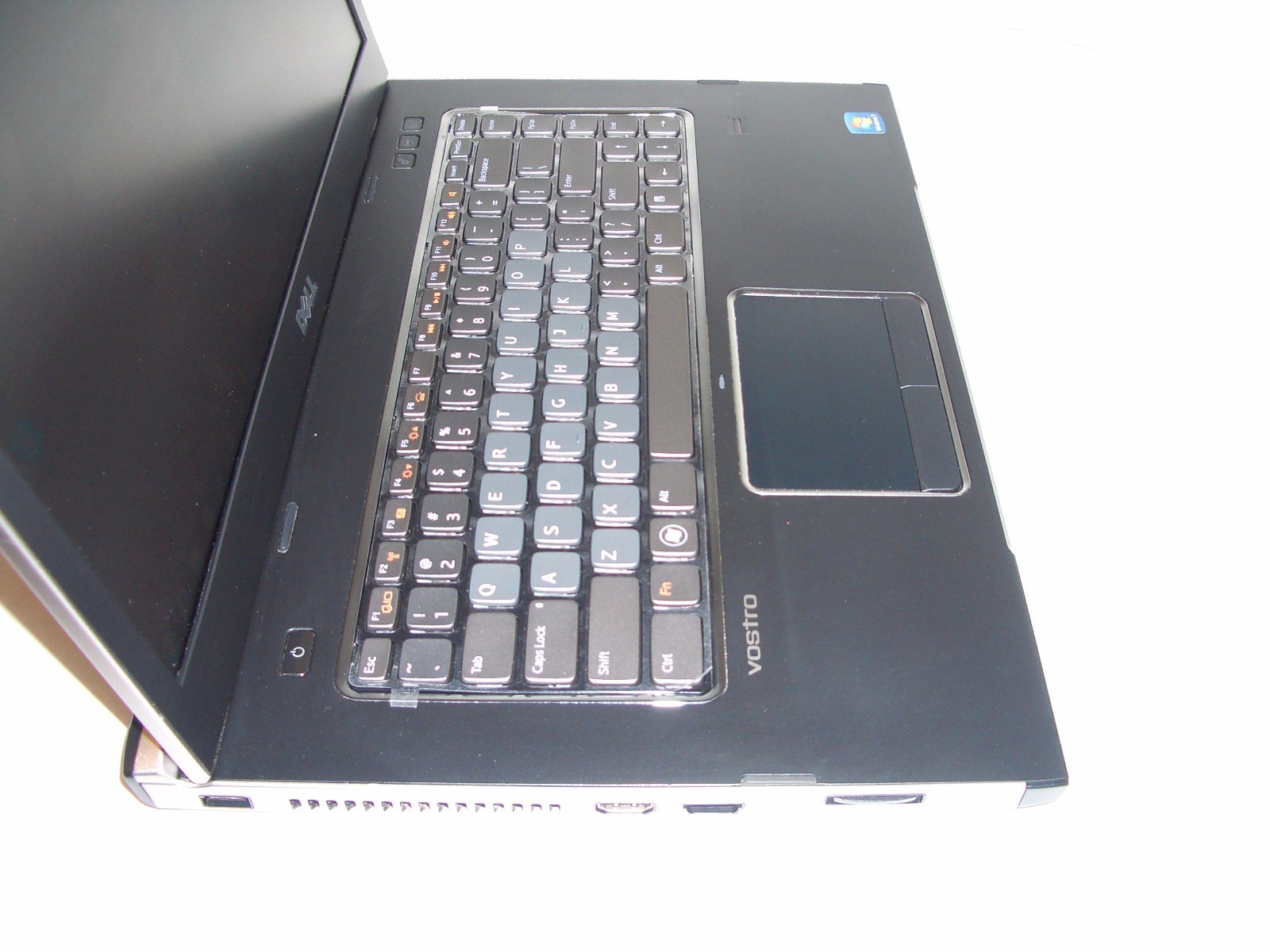 DELL VOSTRO 3555 15.6″ AMD Q-CORE A6 RADEON 1.5GHz 4GB RAM 500GB HDD WINDOWS 7