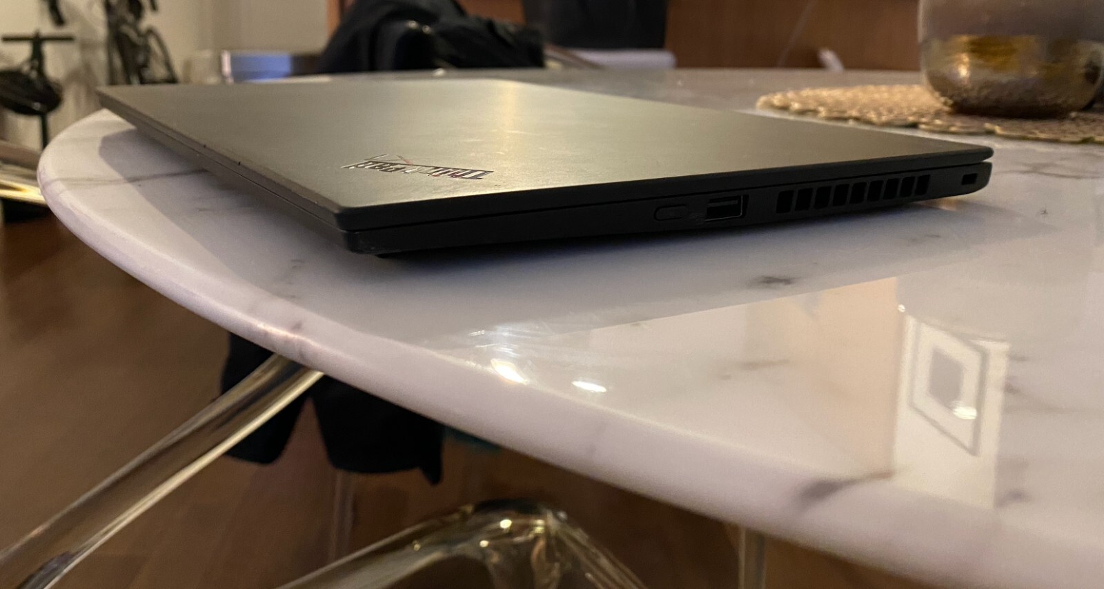 ThinkPad X1 Carbon Gen 7 – Black