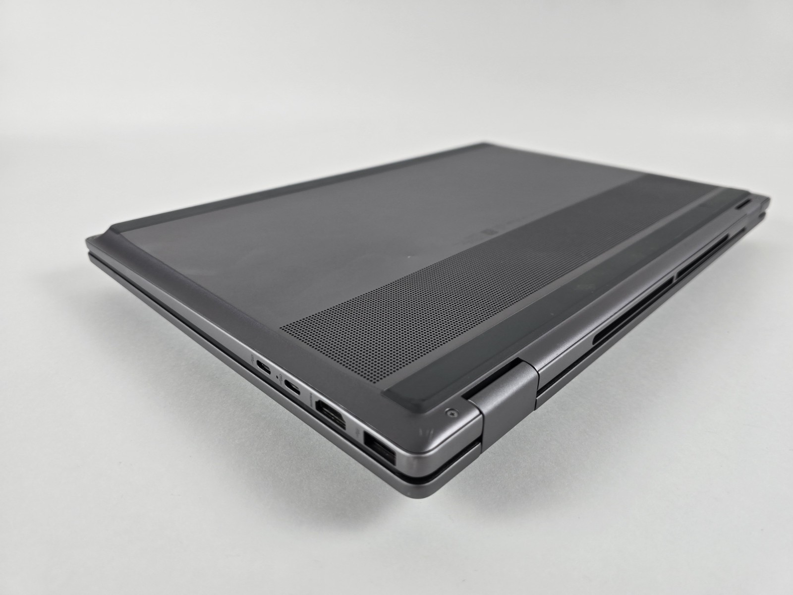 HP OmniBook X Flip 16″ Touch (AMD Ryzen 5 220, 8GB RAM, 512GB SSD) Used – READ