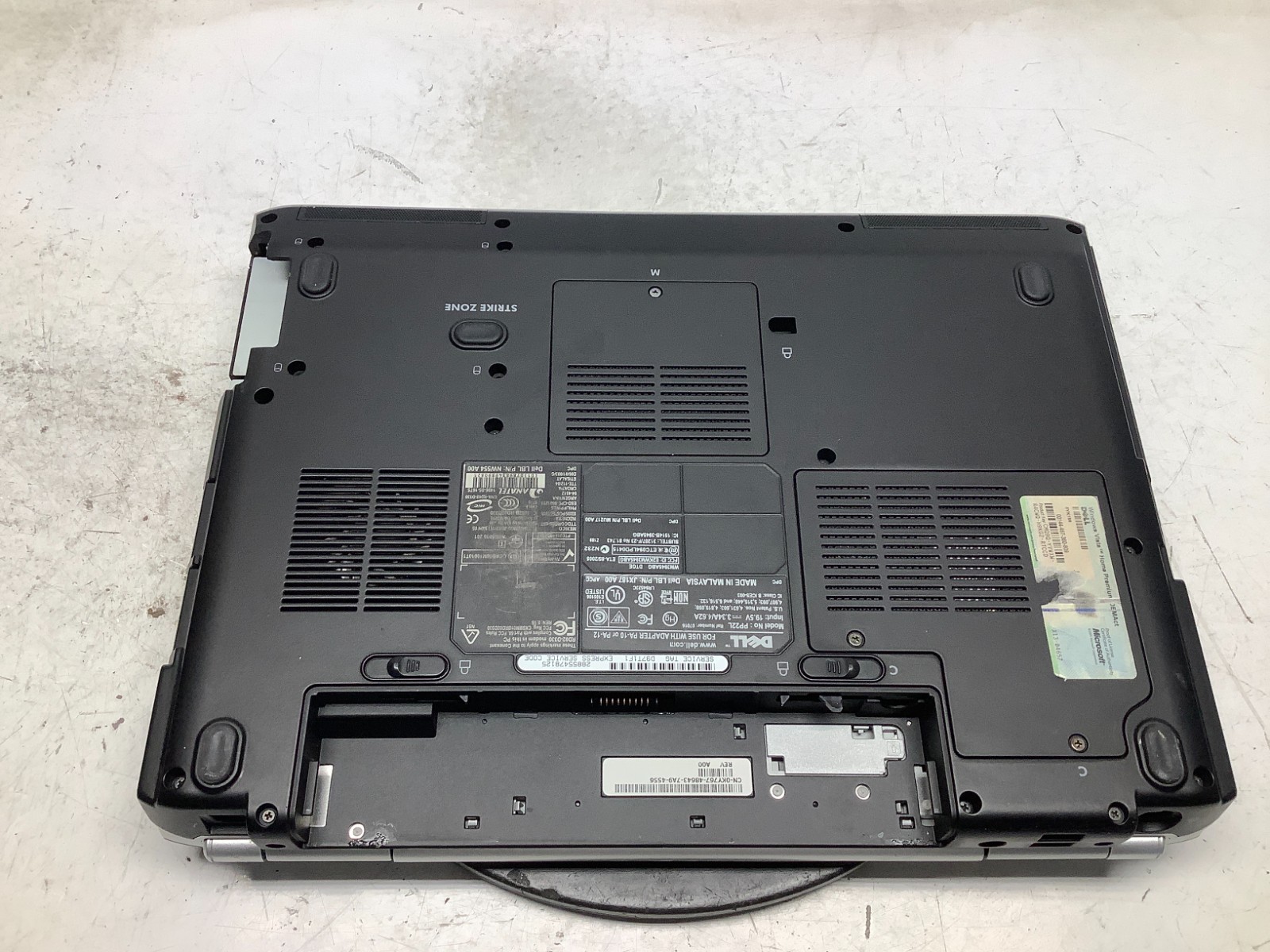 Dell Inspiron 1520 Intel Core 2 Duo 06FD 1.8GHz 2 GB NO HDD No Batt