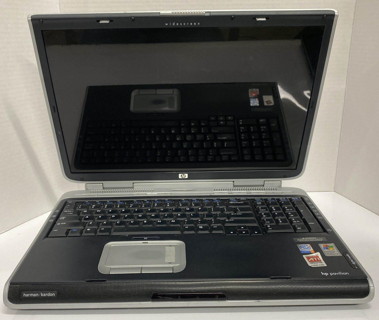 Vintage HP Pavilion zd8000 – Untested | No Hard Drive | READ