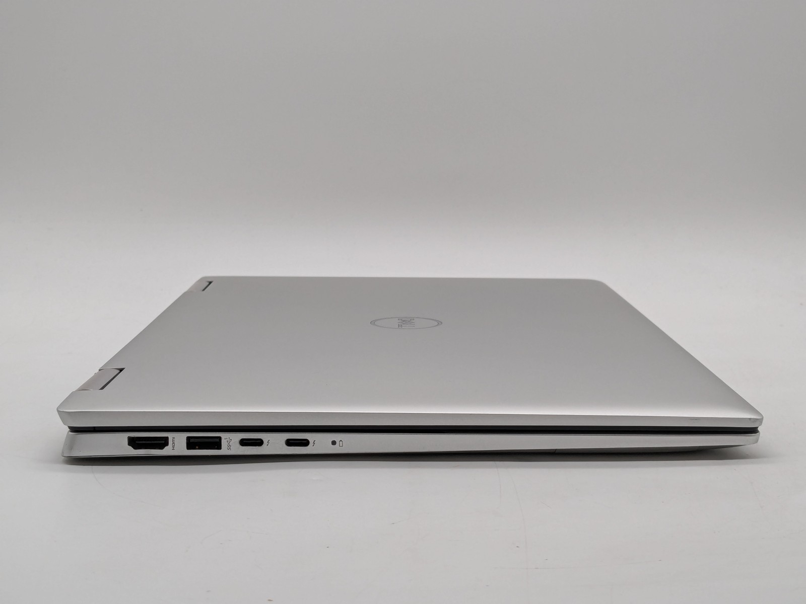 Dell Inspiron 16 7620 2-in-1 16″ FHD+ Touch I7-1260P 512GB SSD 16GB W11 Webcam