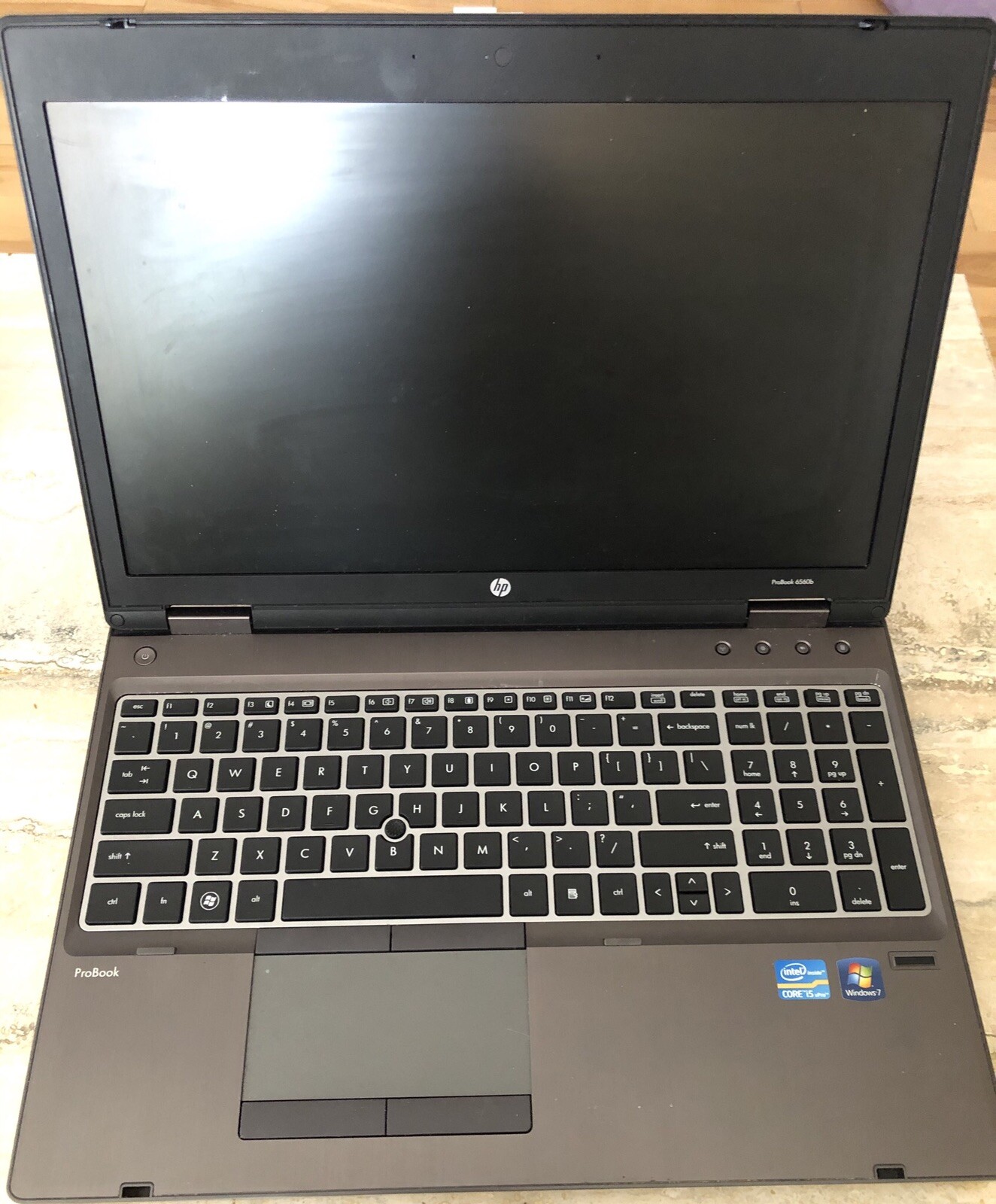 hp probook 6450b 2.5G CPU. 320G HD. 8G Ram DVD R/w