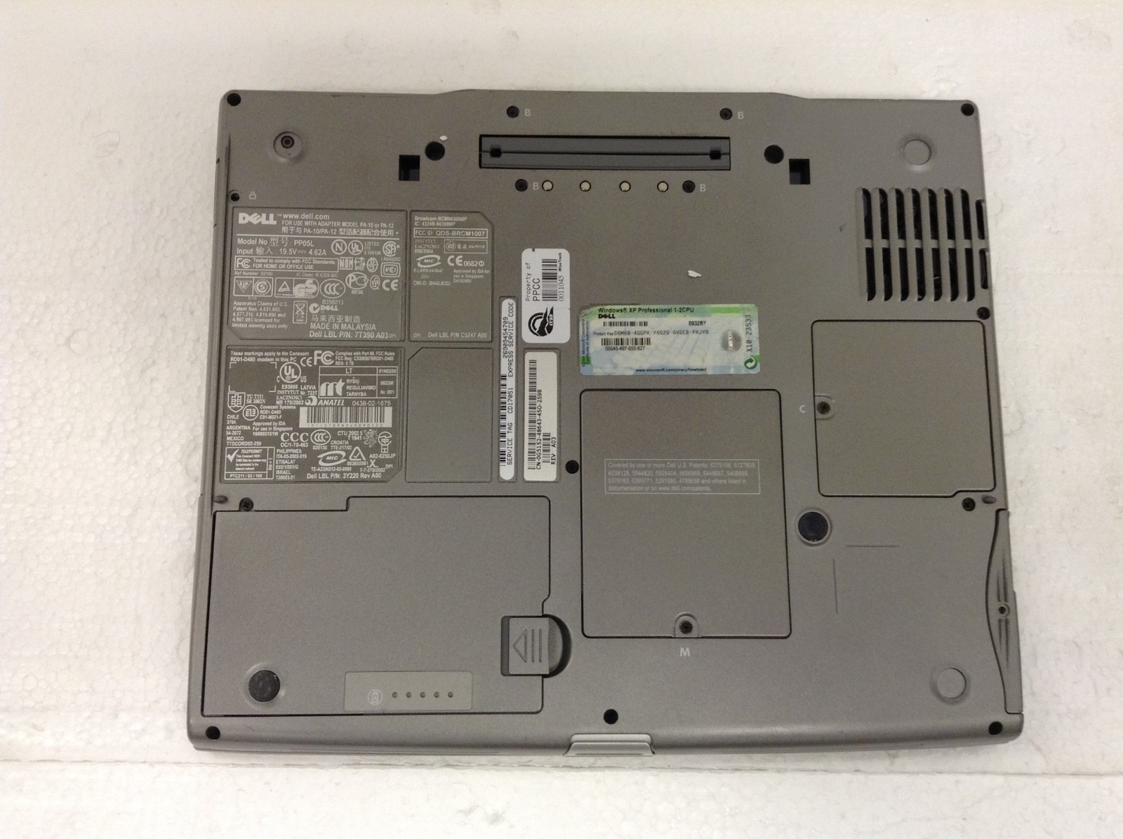 Dell Latitude D600 Pentium M 1.60GHz Laptop 14″ w/512MB, DVD, Ac Adapter, No HDD