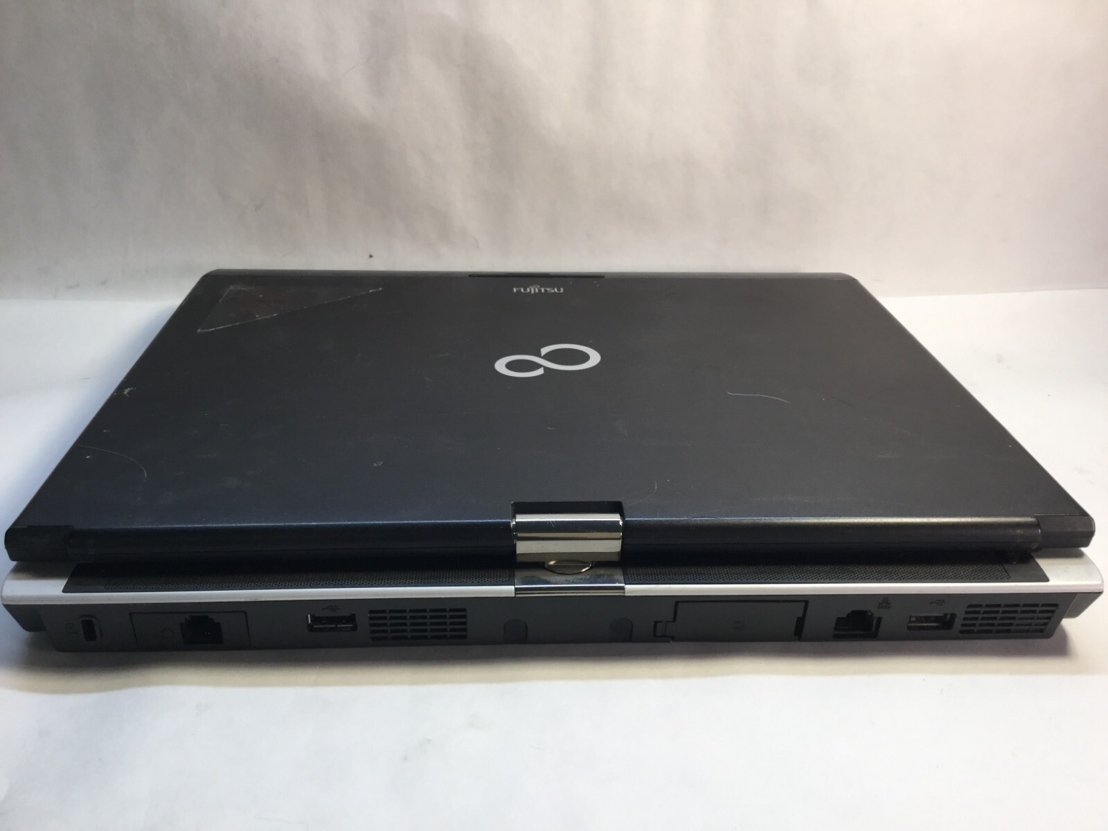 Fujitsu Lifebook T900 13″ Intel Core i5-M520- BOOTS TO BIOS/ DISPLAY DAMAGE -MZ