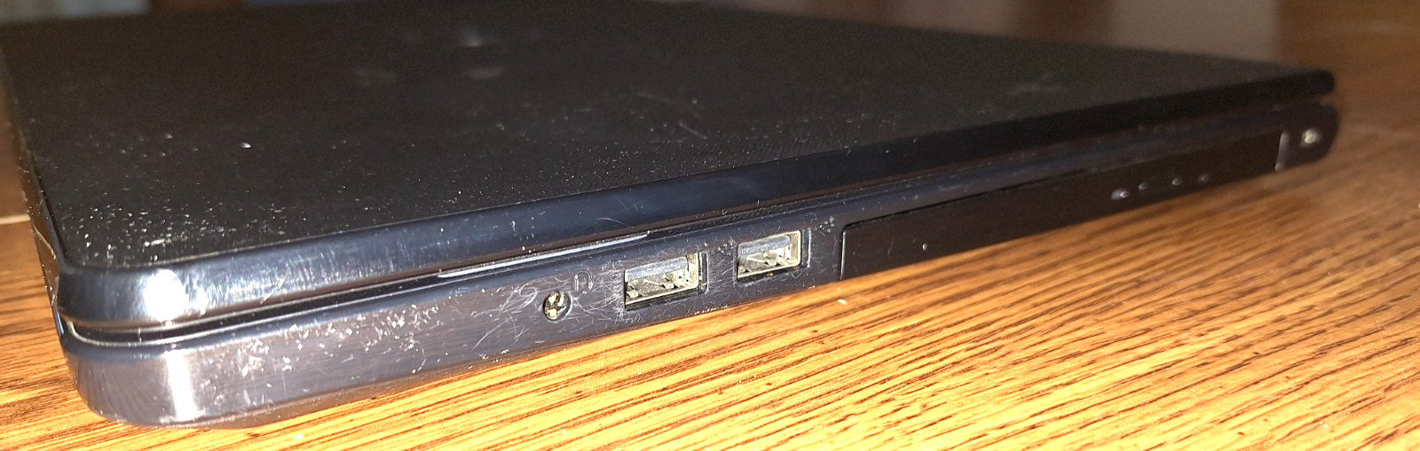 Dell Inspiron 15″ 5566 Laptop Core i5-7200U / SSD 256 GB / 8GB / Win 11 Pro