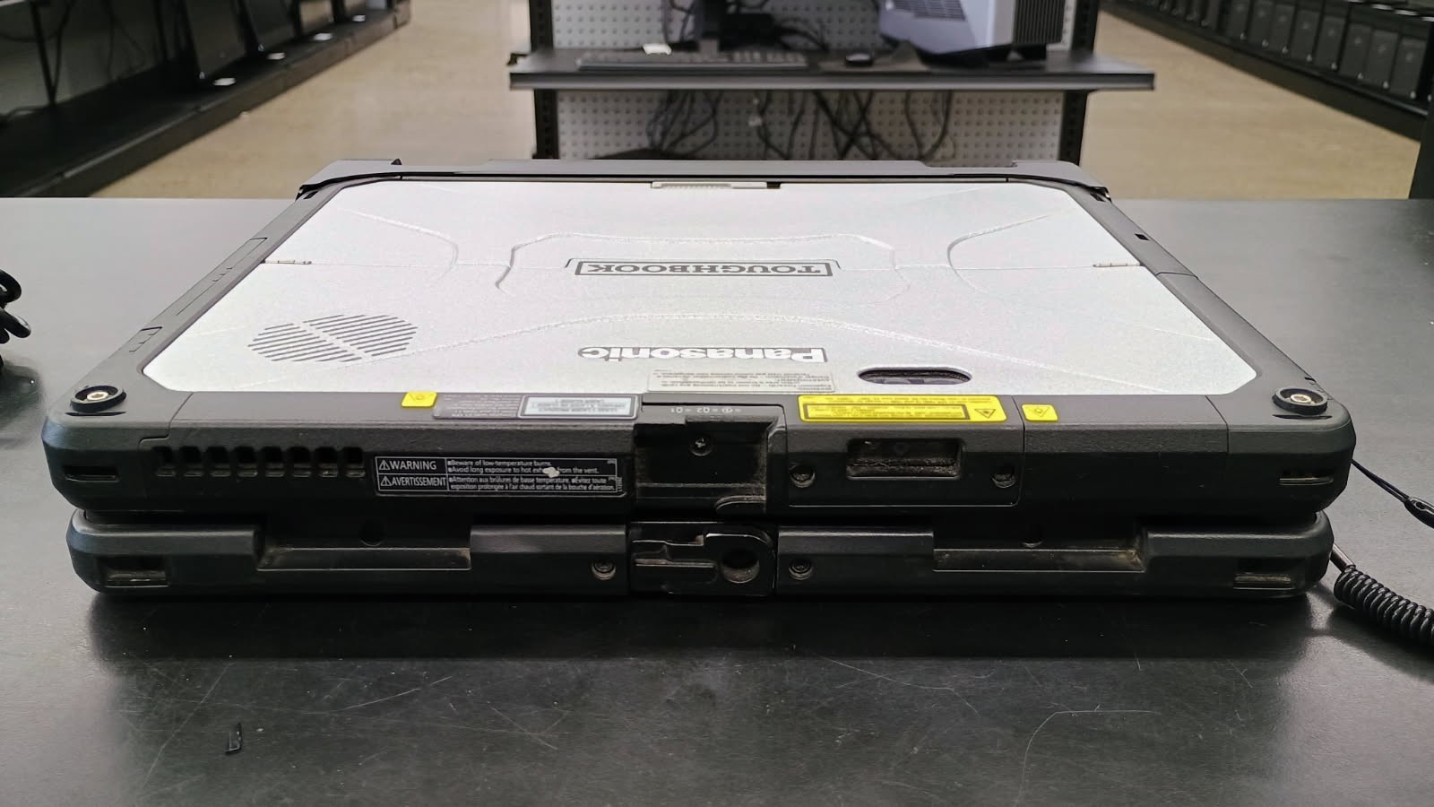 Panasonic Toughbook CF-33 – i5-10310u – 16GB Ram – 512GB SSD – Win 11 Pro -Read