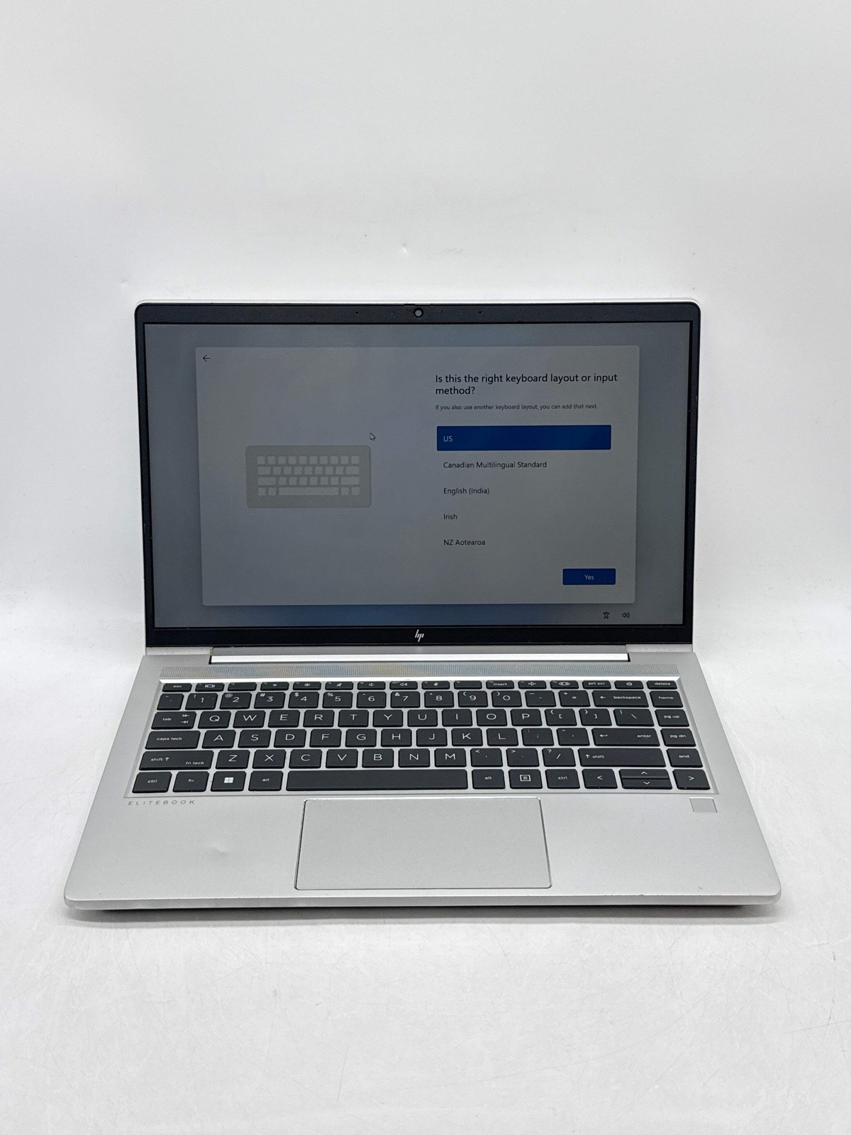 HP EliteBook 640 G10 14.0″ FHD Touch Core i5-1335U 1.30GHz 256GB SSD 8GB RAM