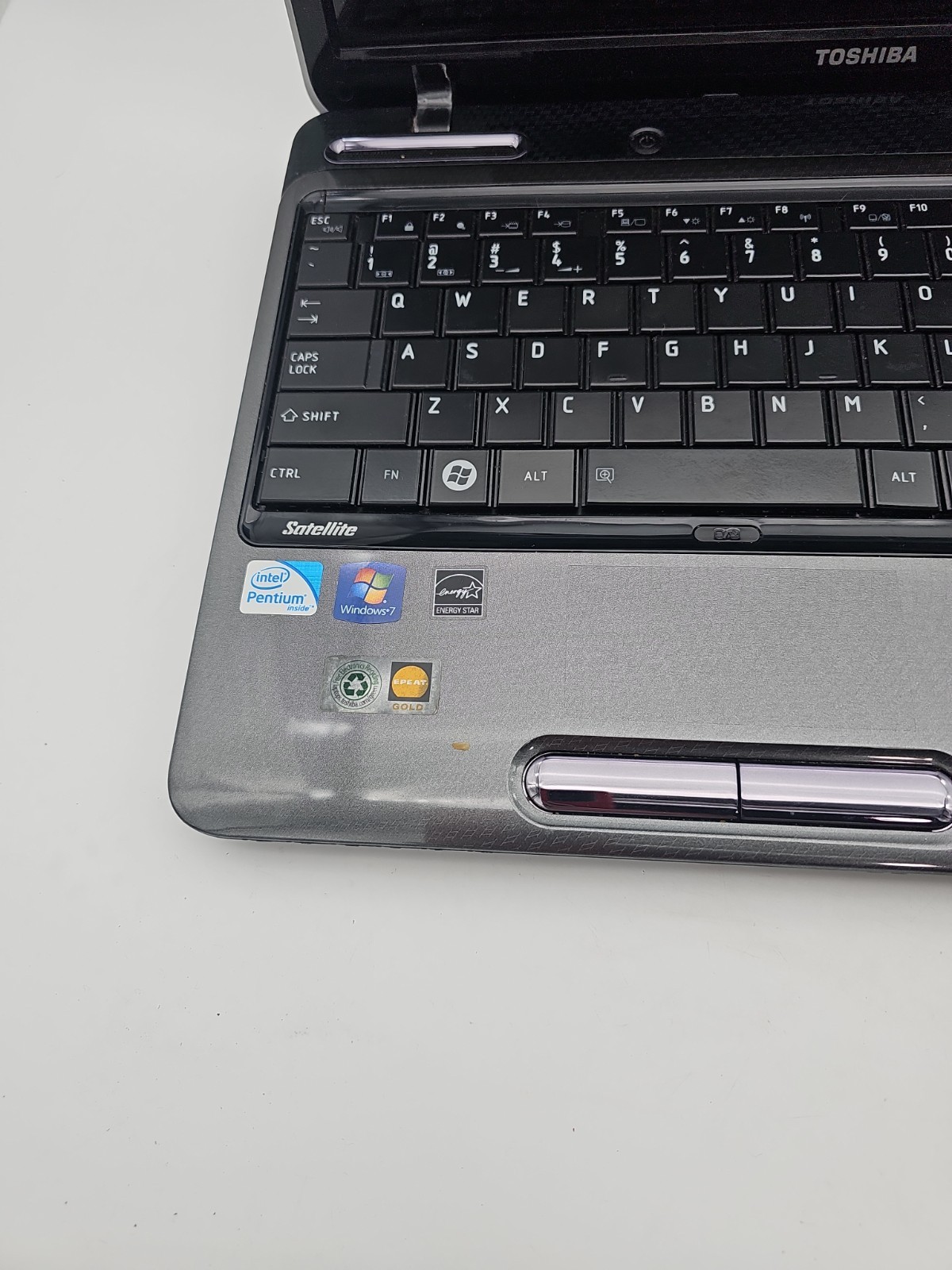Toshiba Satellite L655-S5096 Intel Pentium 15.6″ Laptop – for parts