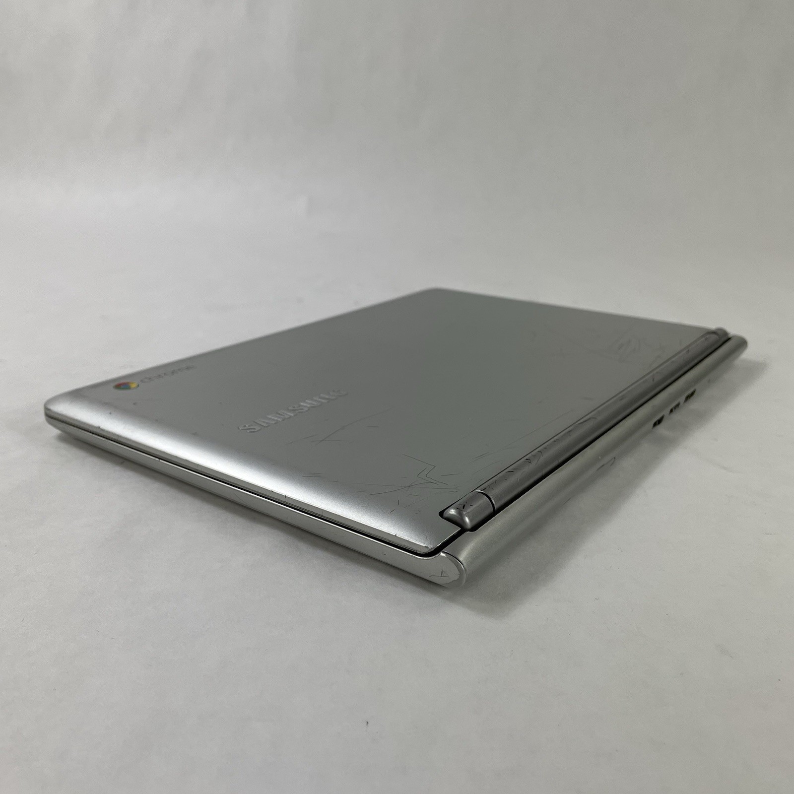 Samsung XE303 C12 11.6″ ARM V7 2 GB RAM 16 GB Storage – Lot of 13