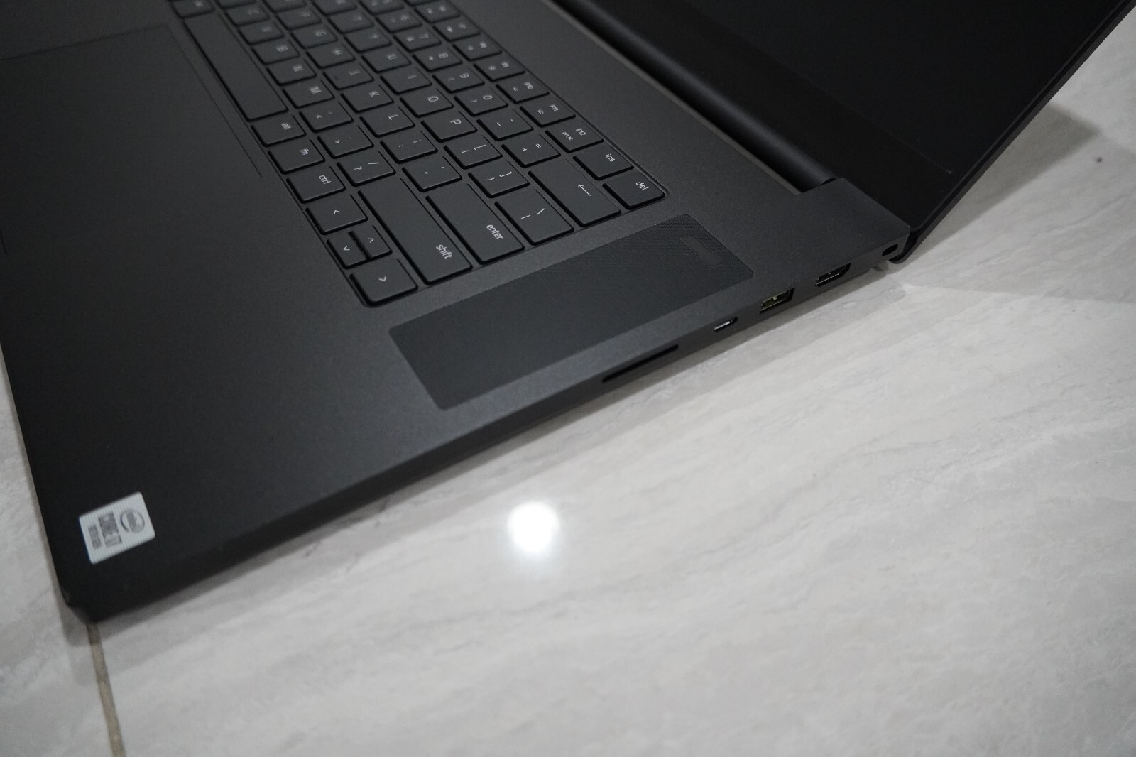 Razer Blade Pro 17 i7-10875H RTX 2080 Super Max-Q 16GB 512GB SSD RGB SD READ