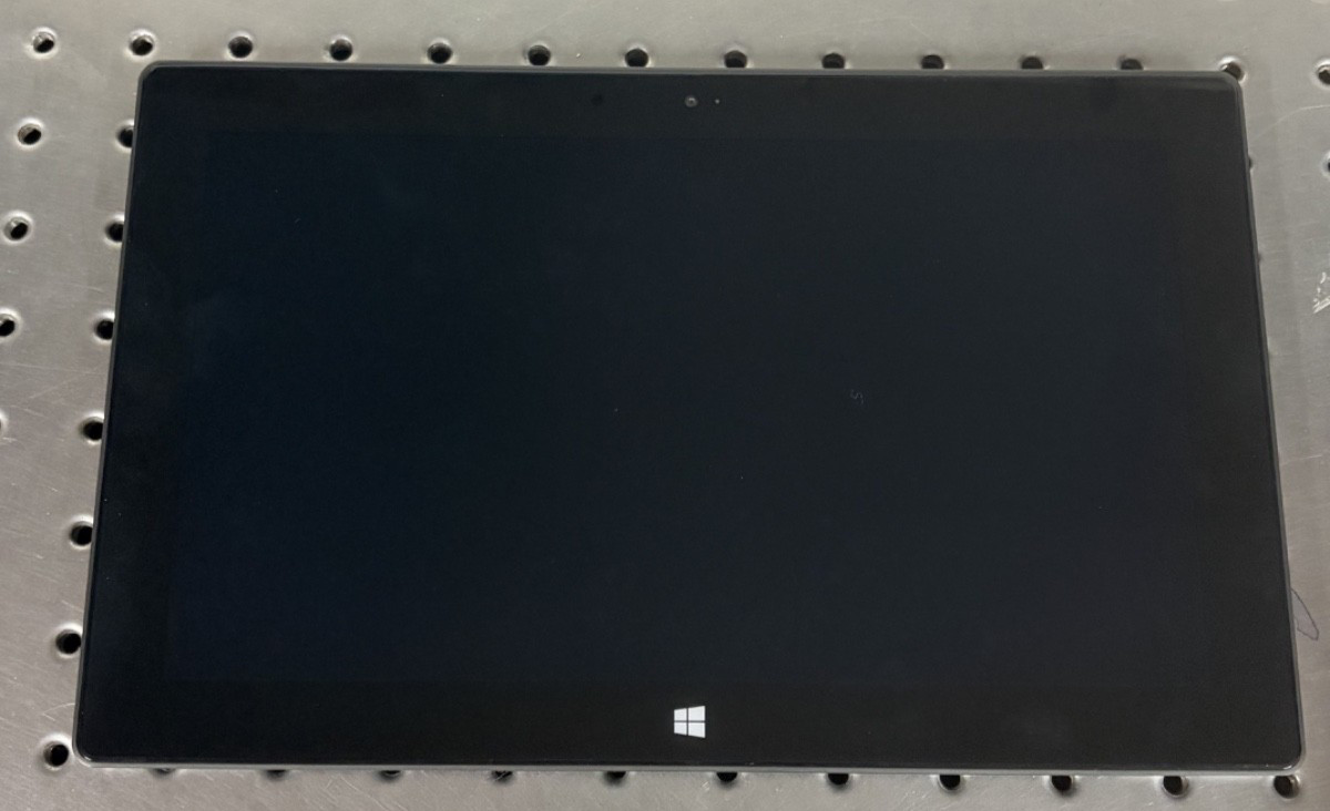 Microsoft Surface RT 64GB 10.6″ Tablet Model 1516 Windows RT 8.1 w/ Charger