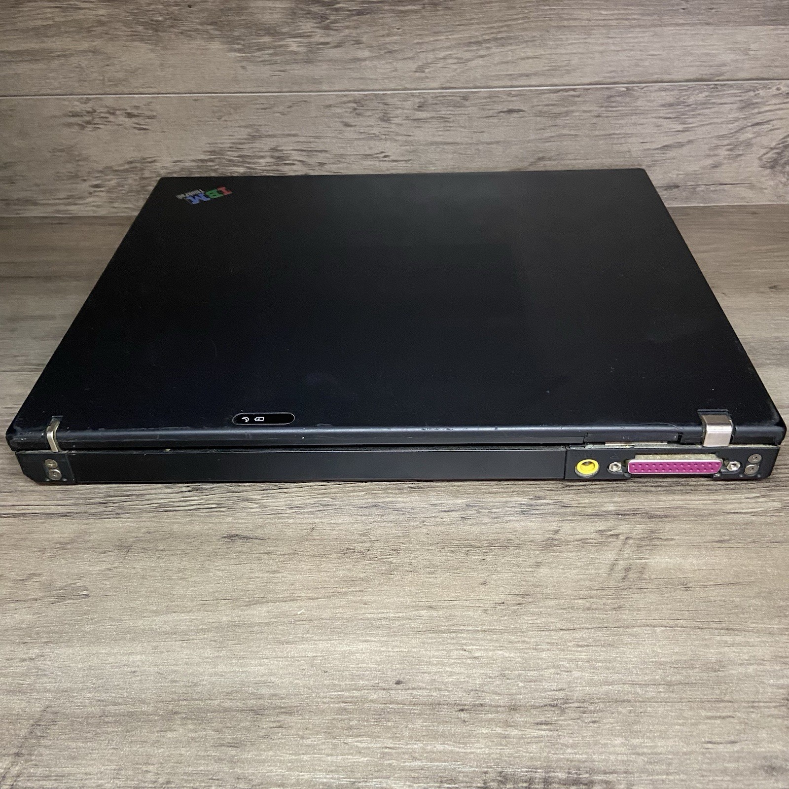 Vintage IBM ThinkPad T40 2374 Laptop Computer Parts Repair Windows Xp Notebook