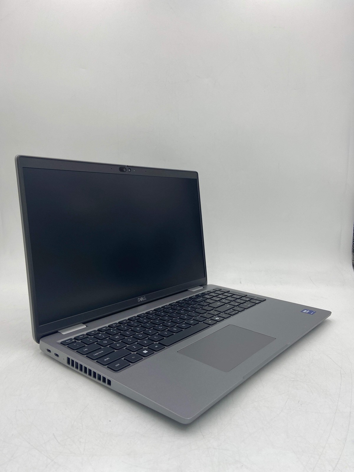 Dell Latitude 5550 15.6″ Intel Core Ultra 5 1920 x 1080 Windows 11 Pro 512GB SSD