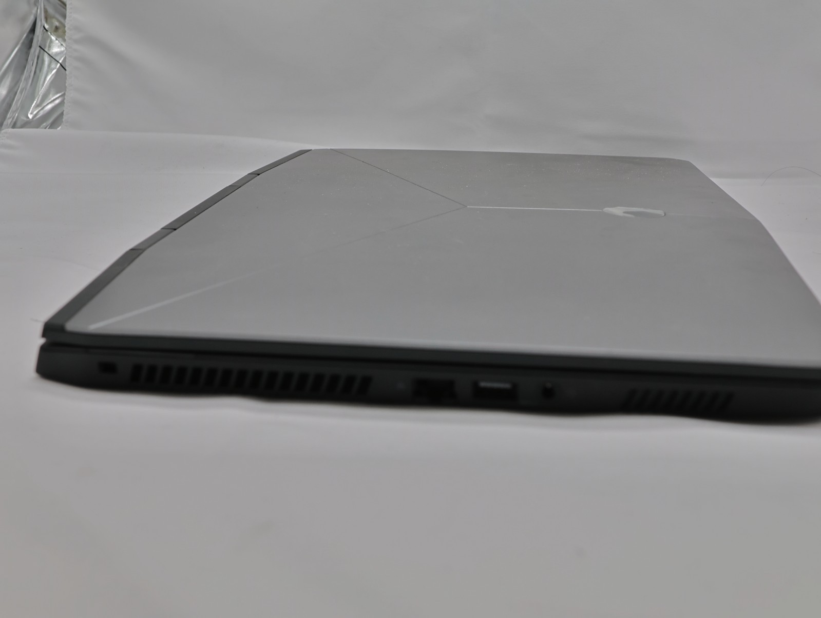 Alienware M15 rtx 2080 Max-Q i7-8750H 16G ram 240hz monitor 2x512GB Toshiba M.2