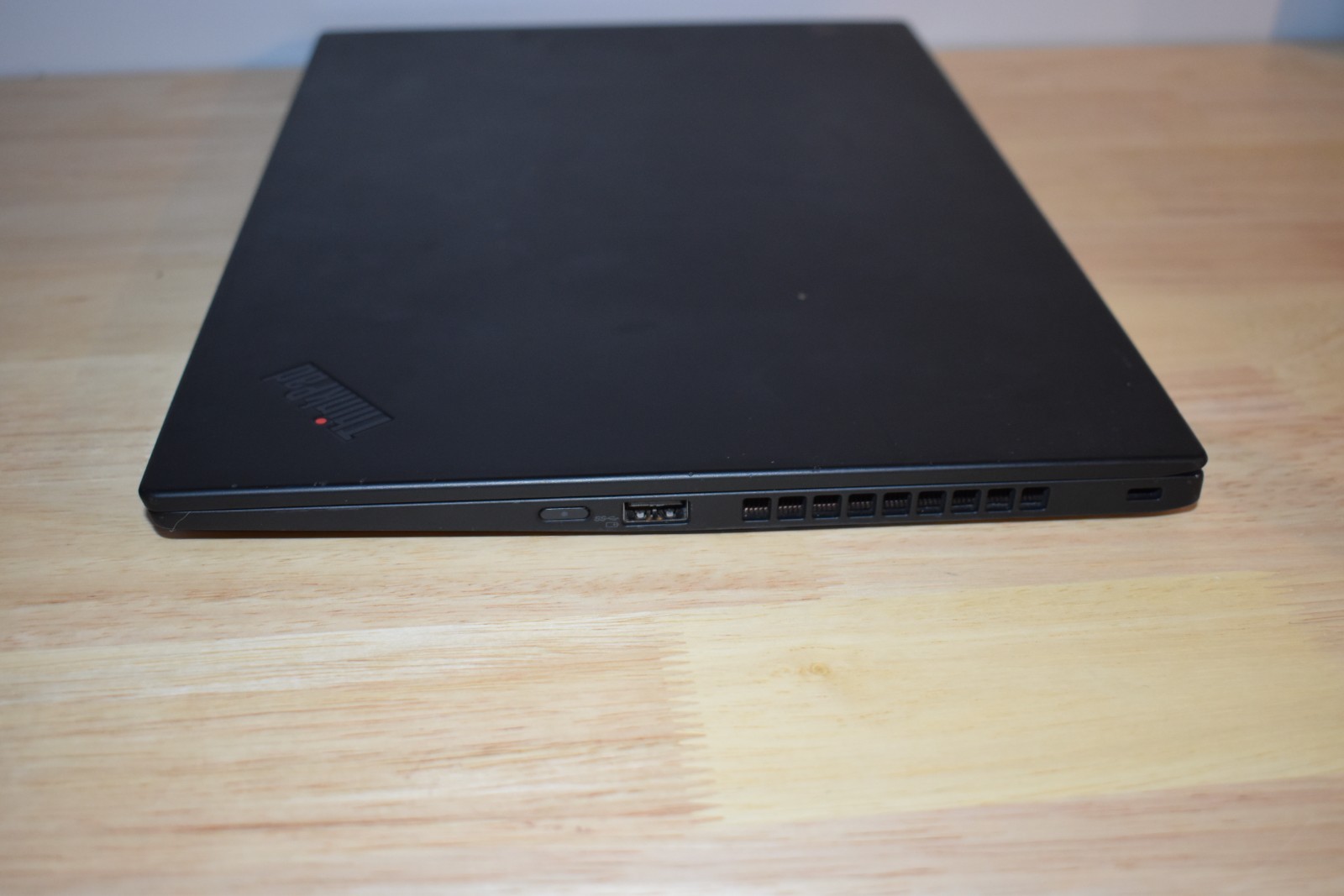 Lenovo ThinkPad X1 Carbon 7th Gen i7-8565U 16GB RAM WQHD 2560×1440 Windows 11