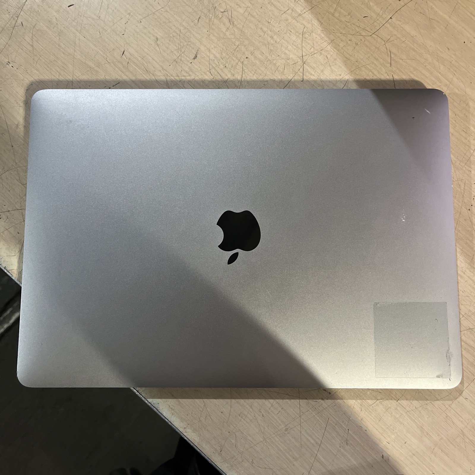 APPLE MACBOOK AIR 13″ SCISSOR, 2020 CORE I3-1000NG4 1.1GHZ 8GB RAM 256SSD
