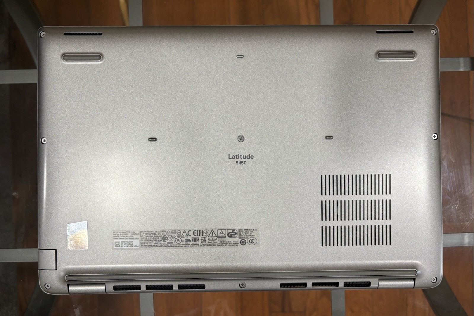 Dell Latitude 5450 14″ Laptop Core Ultra 7 165U 32GB 237GB SSD Win10 Pro Silver