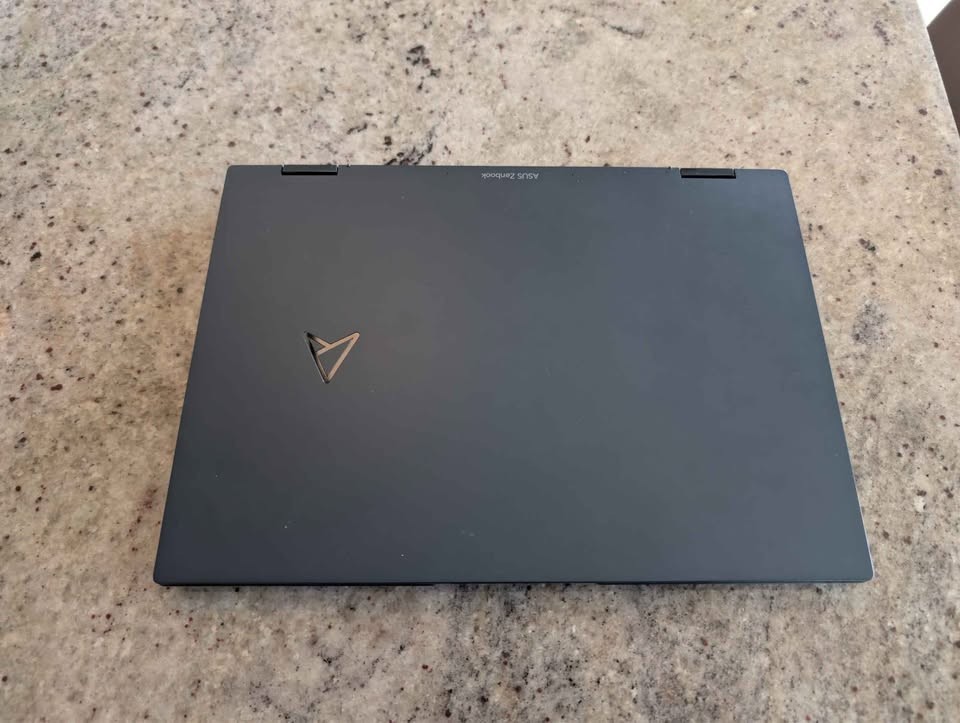 Asus Zenbook S13 OLED UX53002 13 inch Core i5-1240P