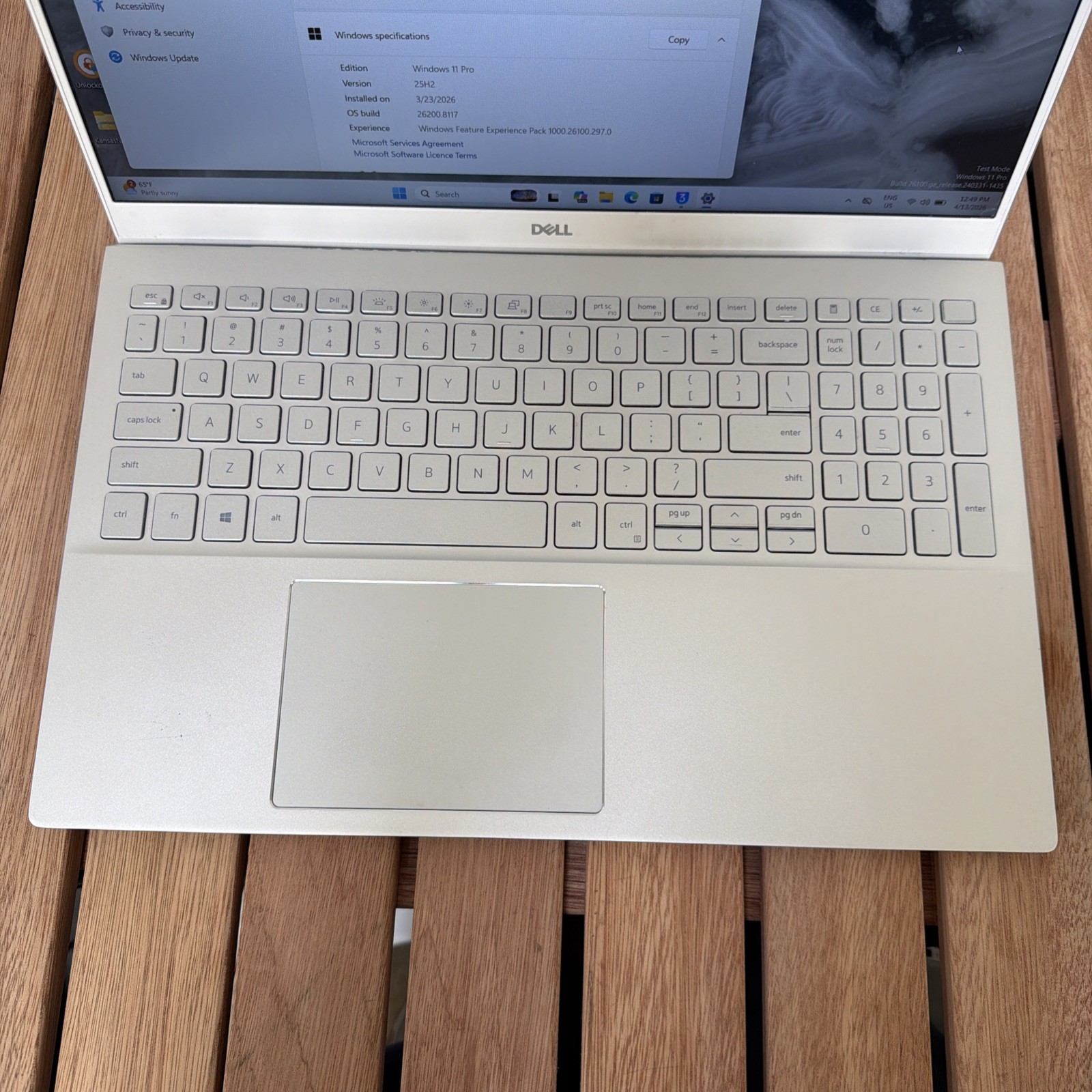 Dell Inspiron 15 5502 15.6″ Core i5-1135G7 1.8GHz 12GB RAM 512GB SSD