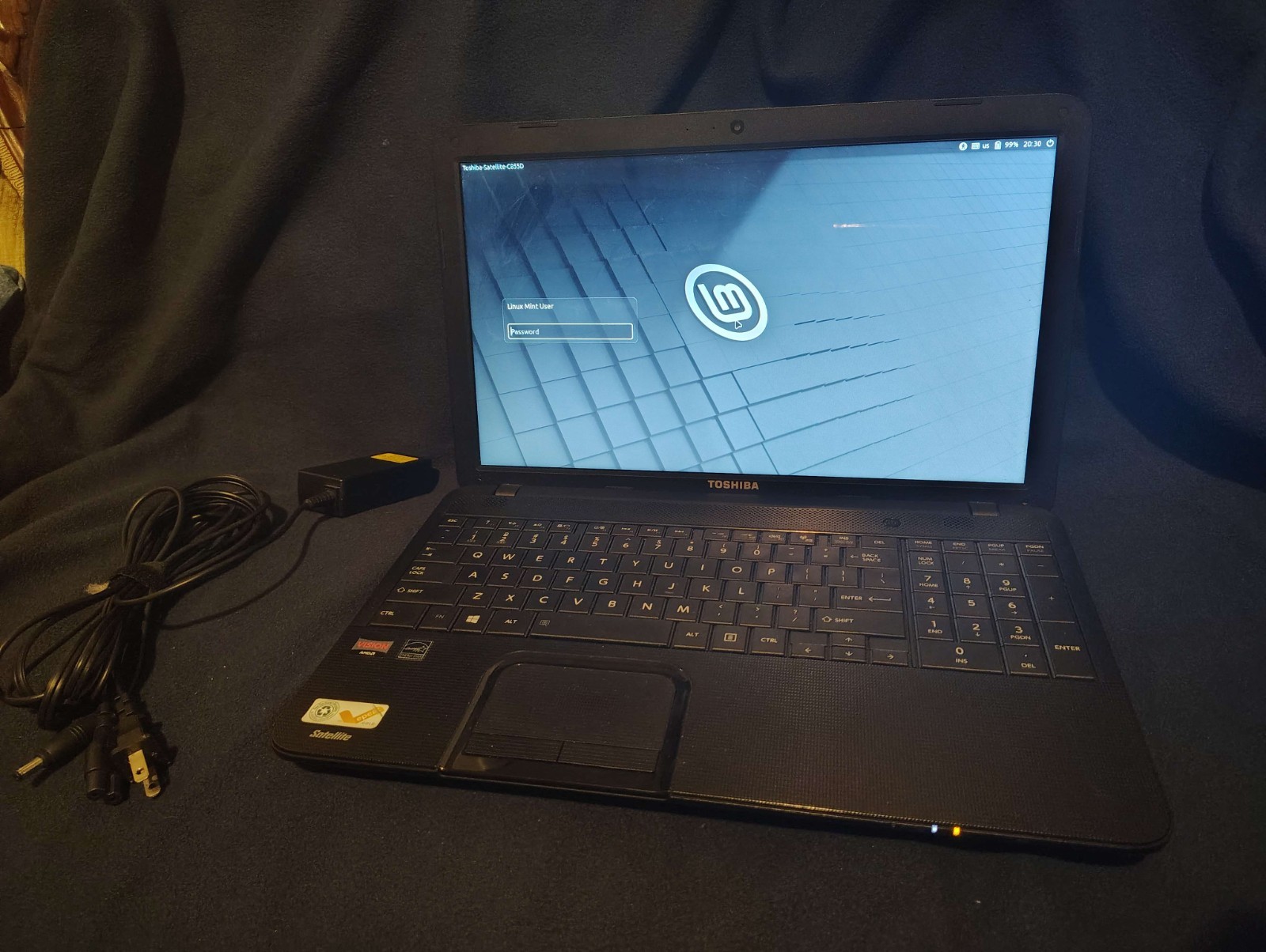 Used Toshiba Sattellite Laptop – confirmed works, includes NEW SSD and RAM