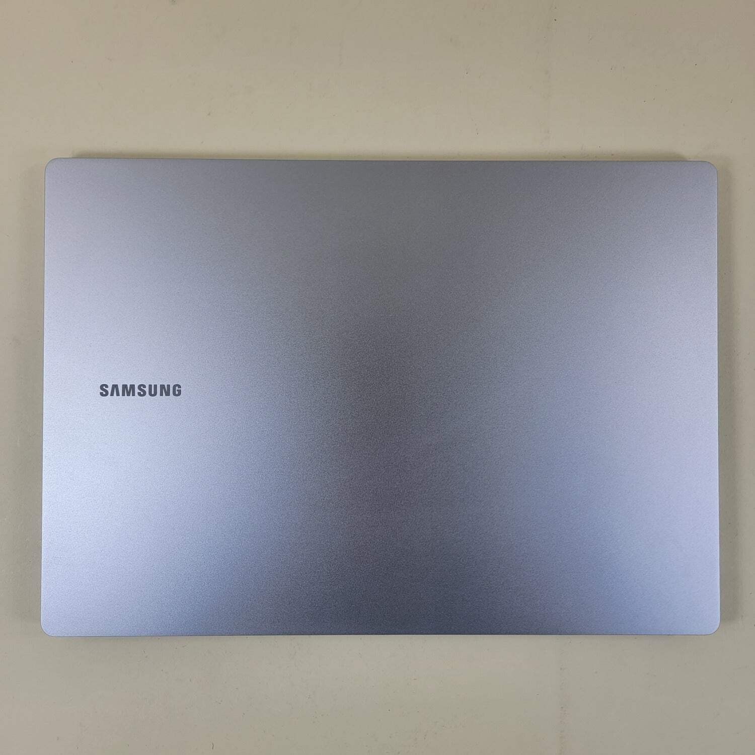 Samsung GalaxyBook4 Edge NP960XMB 16″ Snapdragon X Elite 3.8GHz 16GB RAM 1TB SSD