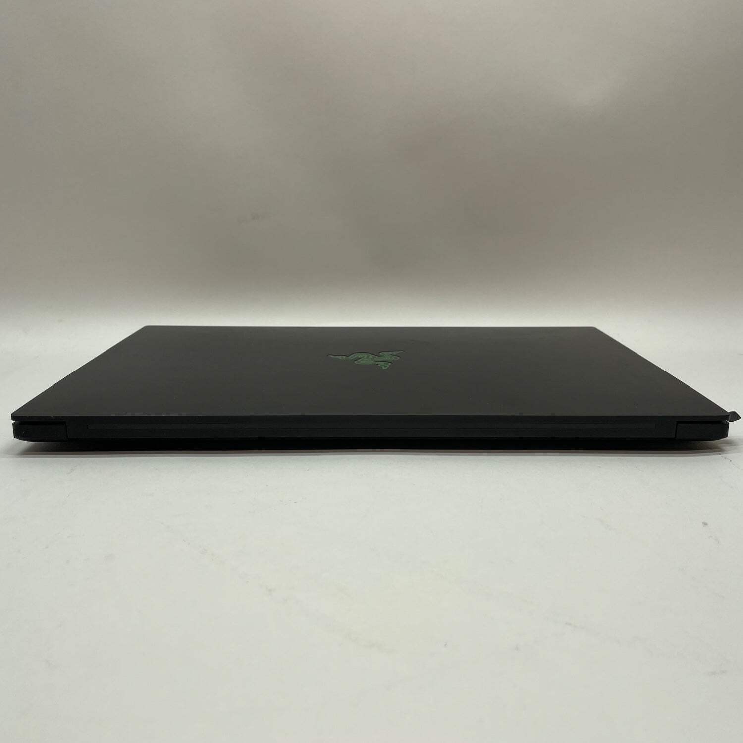 Razer Blade 15 Advanced RZ09-0409 15.6″ i7-11800H 32GB RAM 1TB SSD RTX 3080