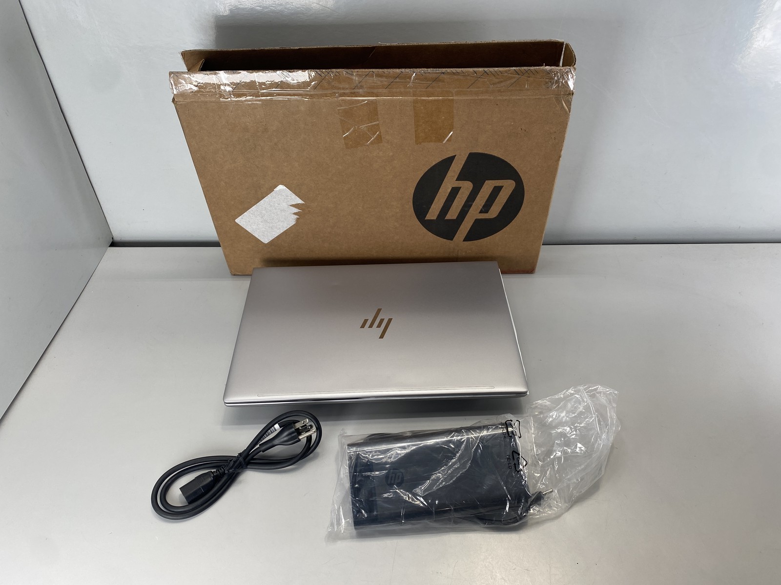 HP Laptop Zbook Fury 16 G11 16″ Intel Core i9-13950HX 1TB RTX 2000- Silver