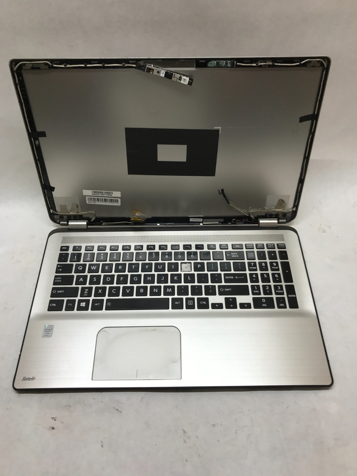 Toshiba Satellite Radius 15″ Intel Core i5 NO RAM For Parts NO POWER AS IS! – DW