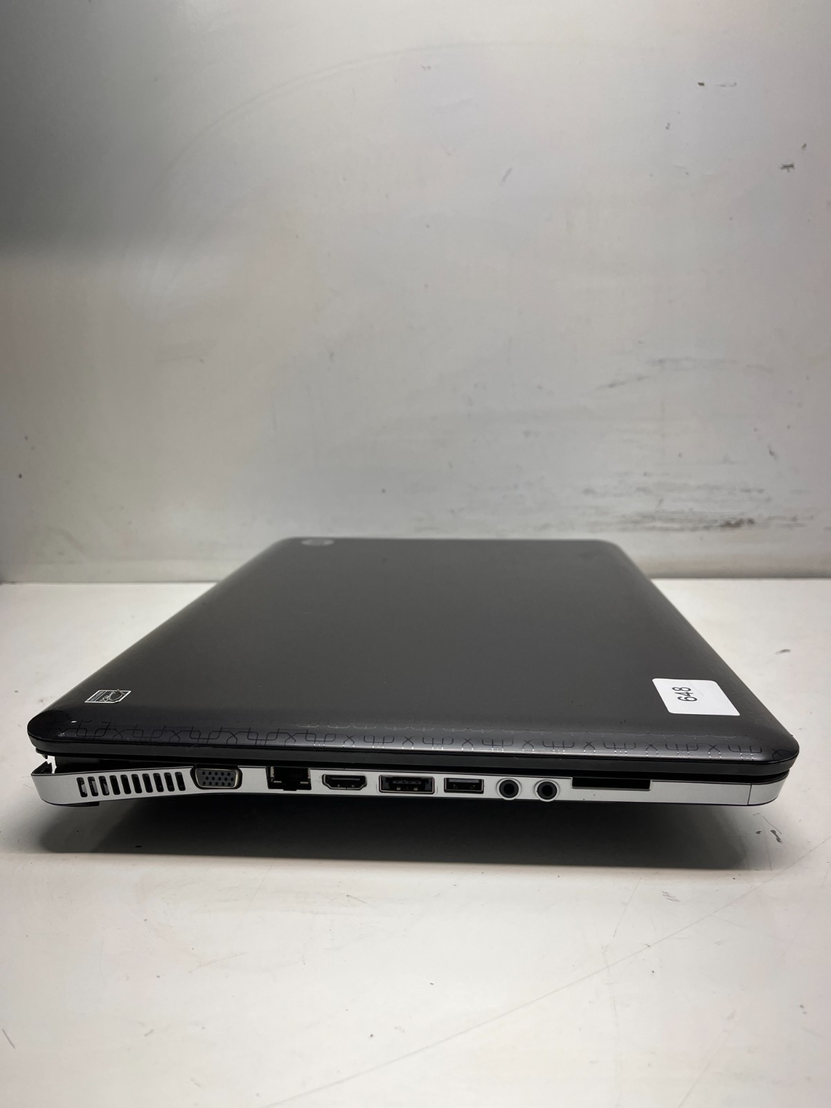 HP dv7-4077cl Intel Core i3-350M 2.26GHz NO RAM NO HDD NO BAT – FOR PARTS