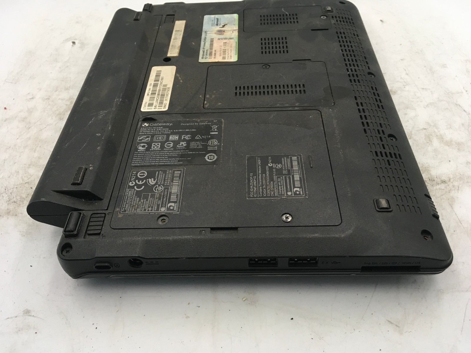 GATEWAY XF KAV60 – BOOTS TO BIOS – INTEL ATOM N270 – 1GB RAM – 10″ -READ DESC-BB