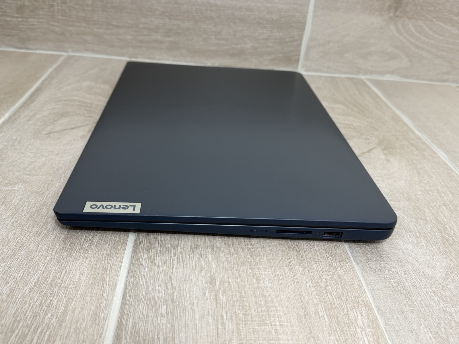 Lenovo IdeaPad 1 15IJL7 15.6″ Pentium Silver N6000 4GB RAM 128GB SSD Win-11