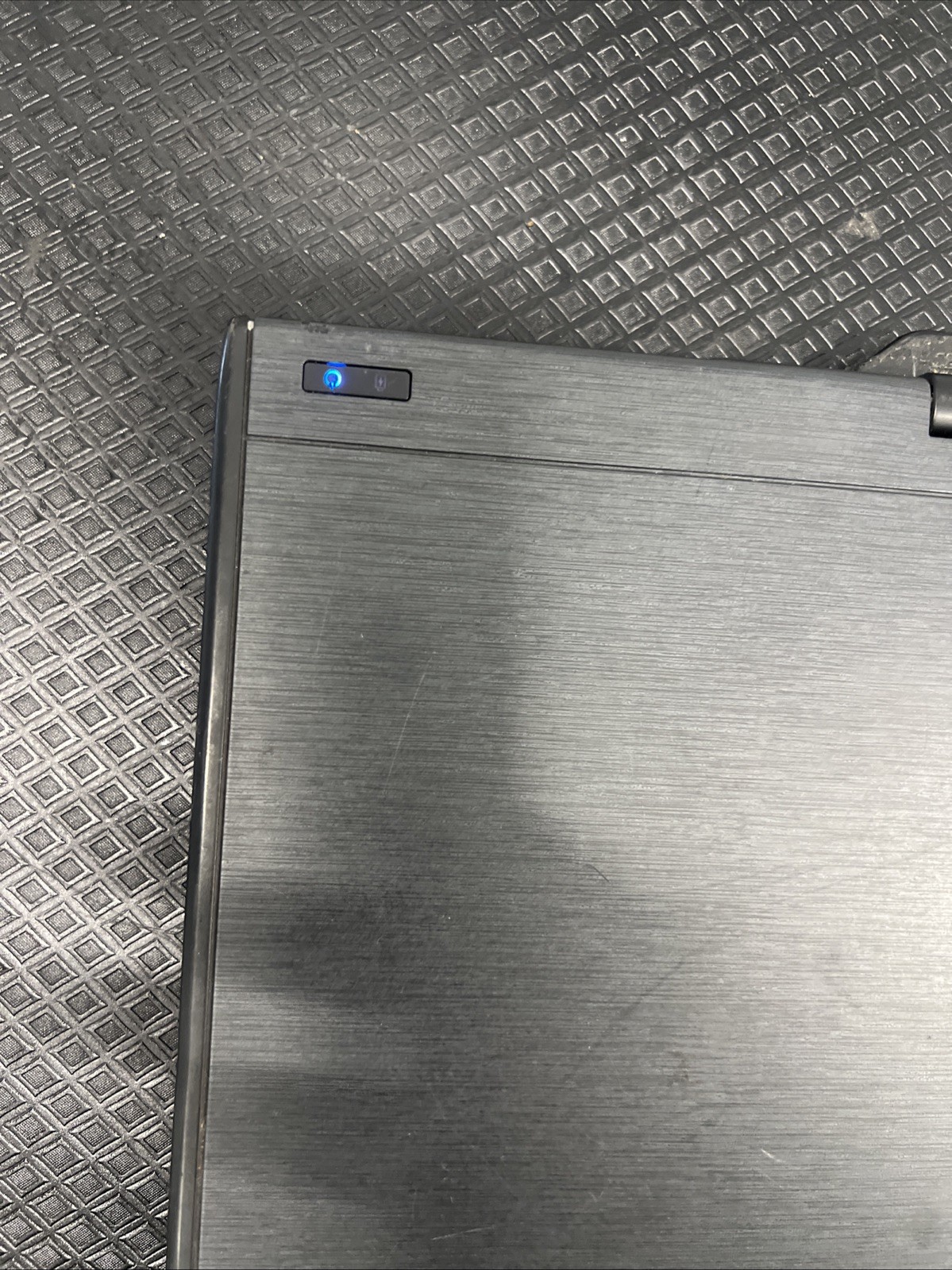 Dell Latitude XT2 12.1″ Core 2 Duo U9400 1.4Ghz 1 GB RAM NO DRIVE 2-in-1 AS IS!!