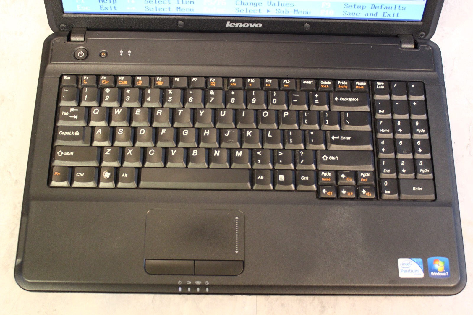 Lenovo G550 For Parts Posted Bios No HDD 4GB Ram Touchpad Flaky T4400@2.20GHz