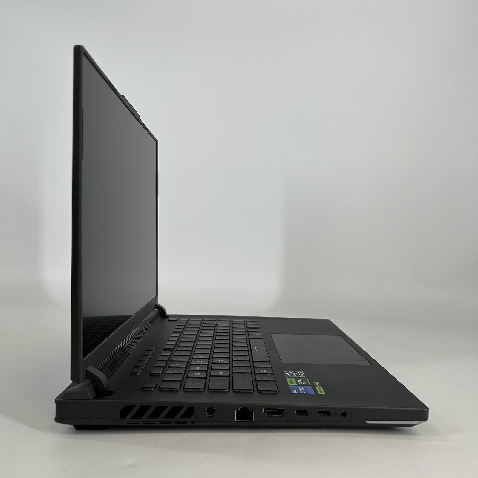 Asus ROG Strix G16 G614 16 165Hz FHD+ 2.6 GHz i7-13650HX 16GB 512GB SSD RTX 4060