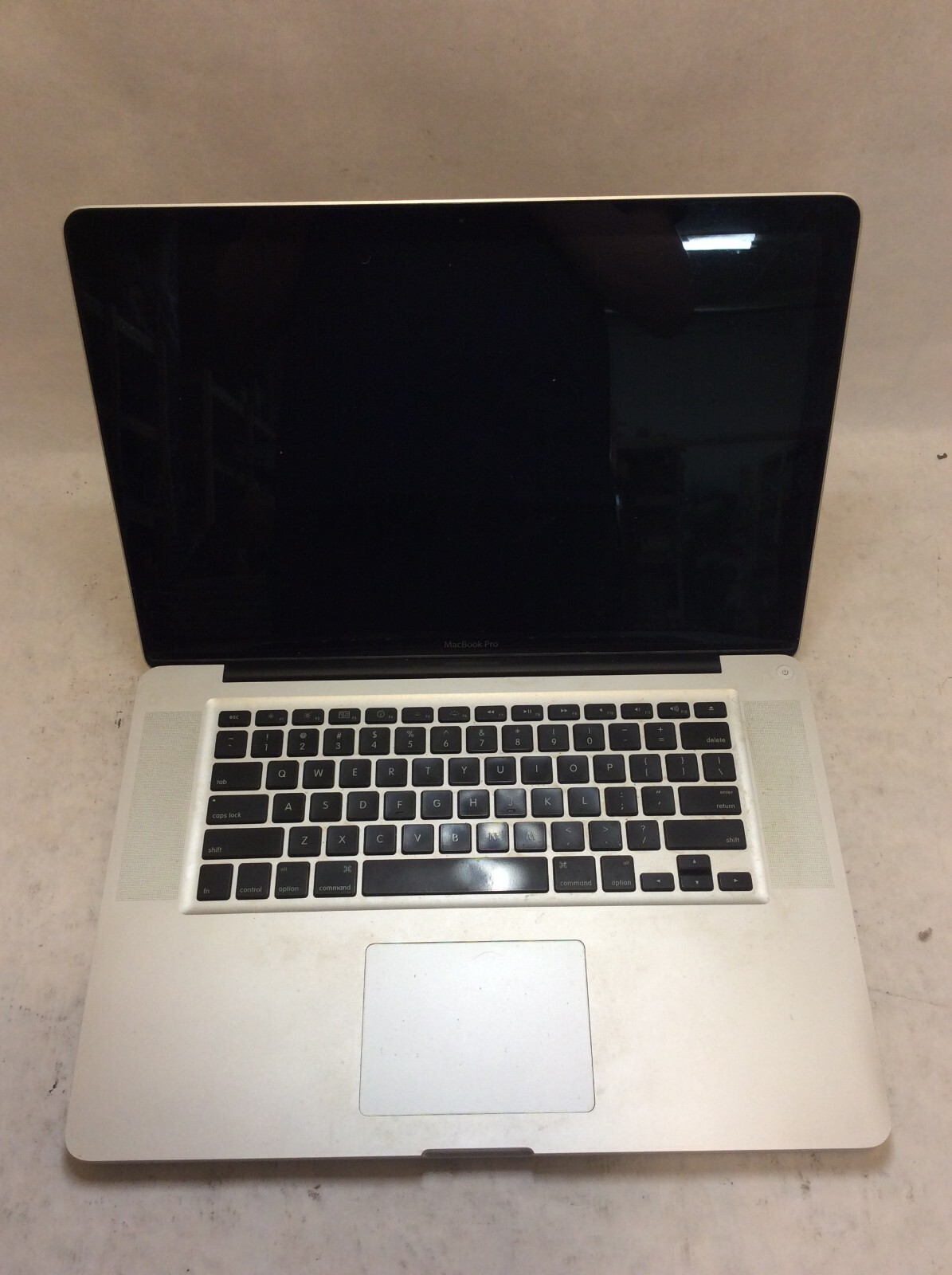 MacBook Pro 5,1 Late 2008 Laptop 15″ Intel Core 2 Duo 2.53GHz WON’T TURN ON -PP
