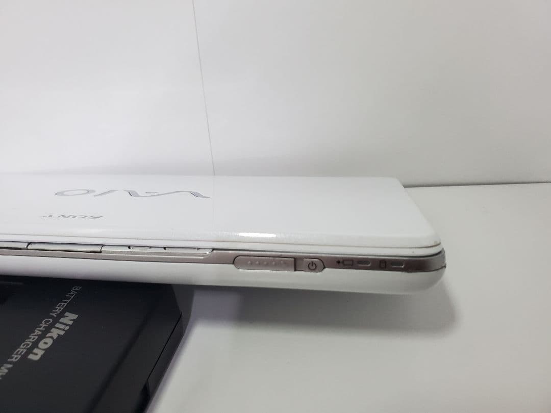SONY VAIO type P VGN-P50 Windows XP Pocket Style Portable UMPC White