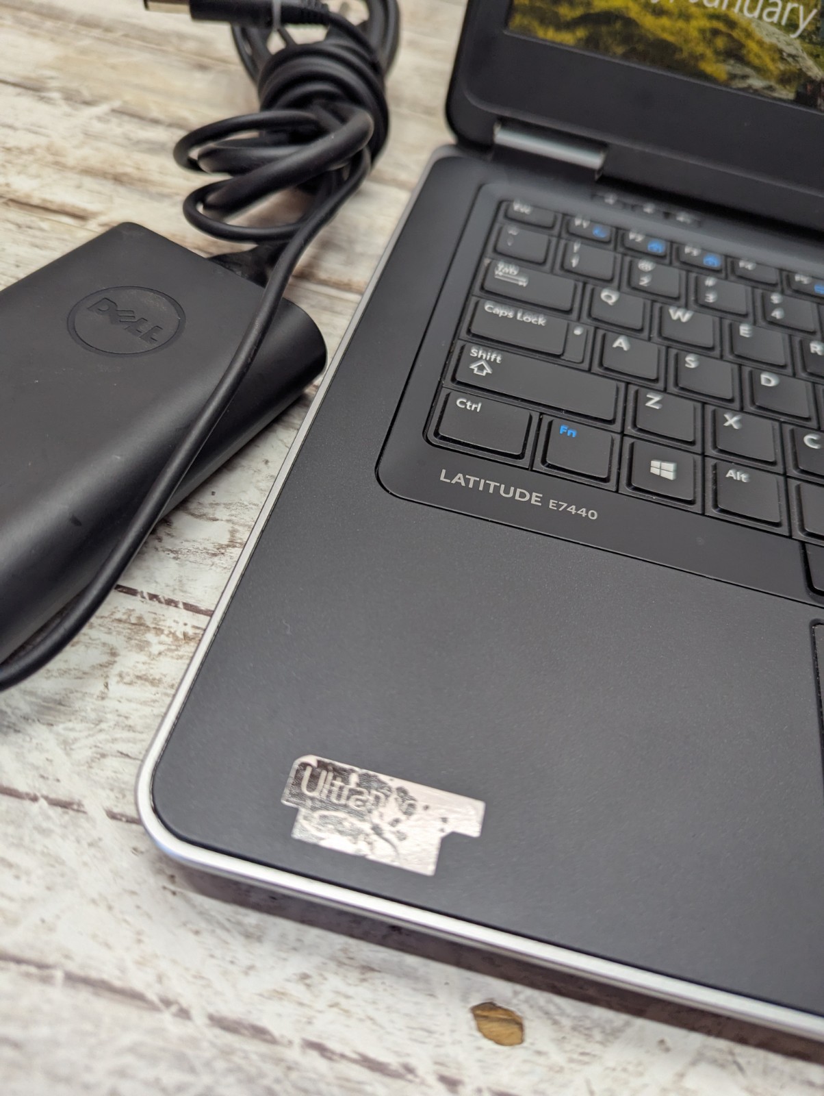 Dell Latitude E7440 14″ Laptop i5-4300U 2.5GHz 250GB 8GB WINDOWS 10pro Read