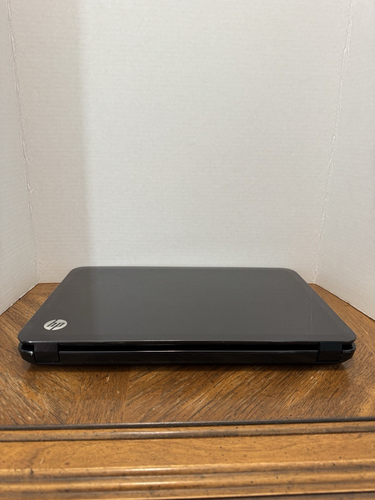 HP 2000-2d19wm 15.6in. (320GB, AMD E Series Dual-Core, 1.3GHz, 4GB) + Charger