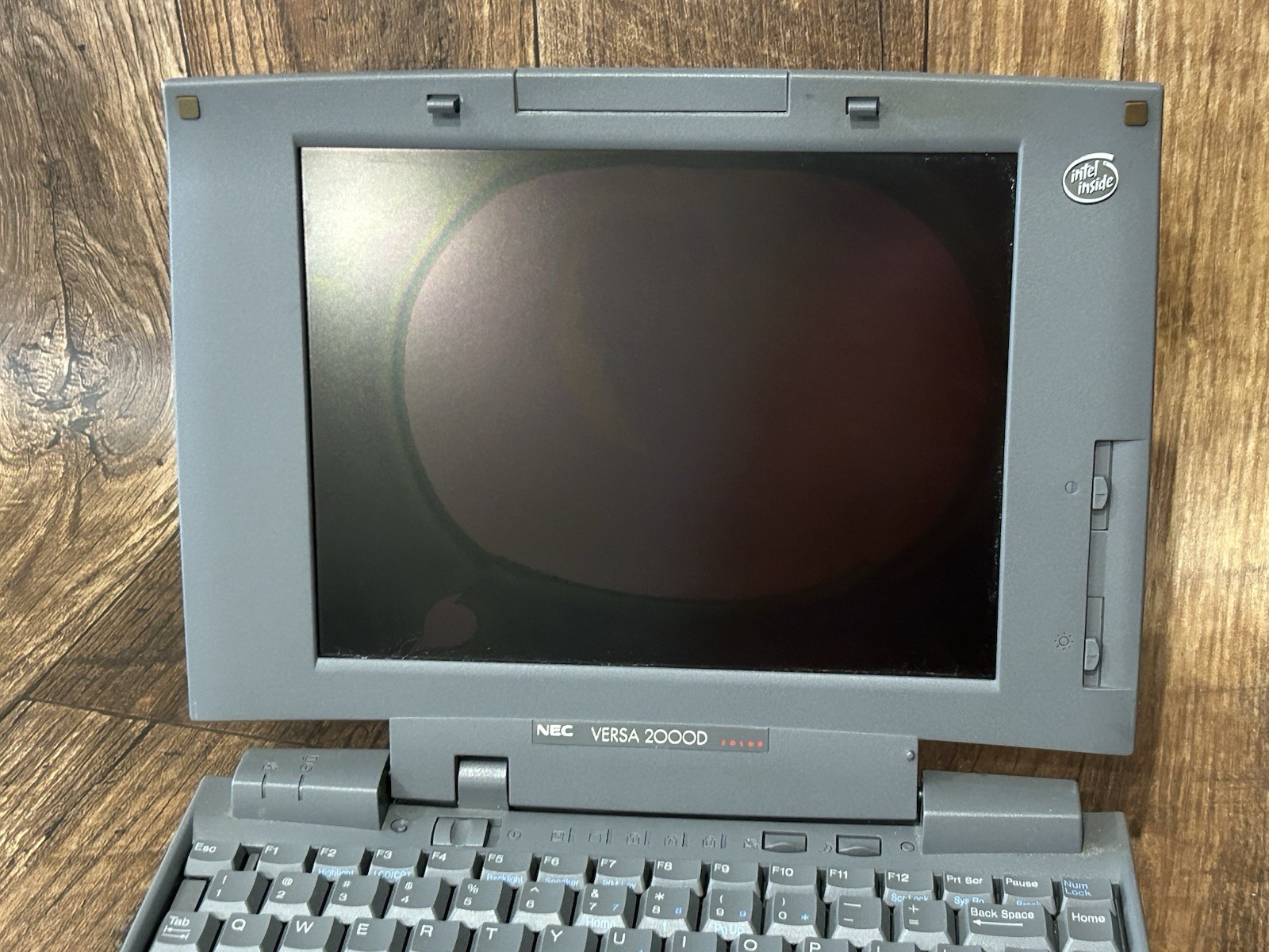 NEC Versa 2000D Laptop For Parts As Is PC-6010-41301W Not Y2K Ready Sticker