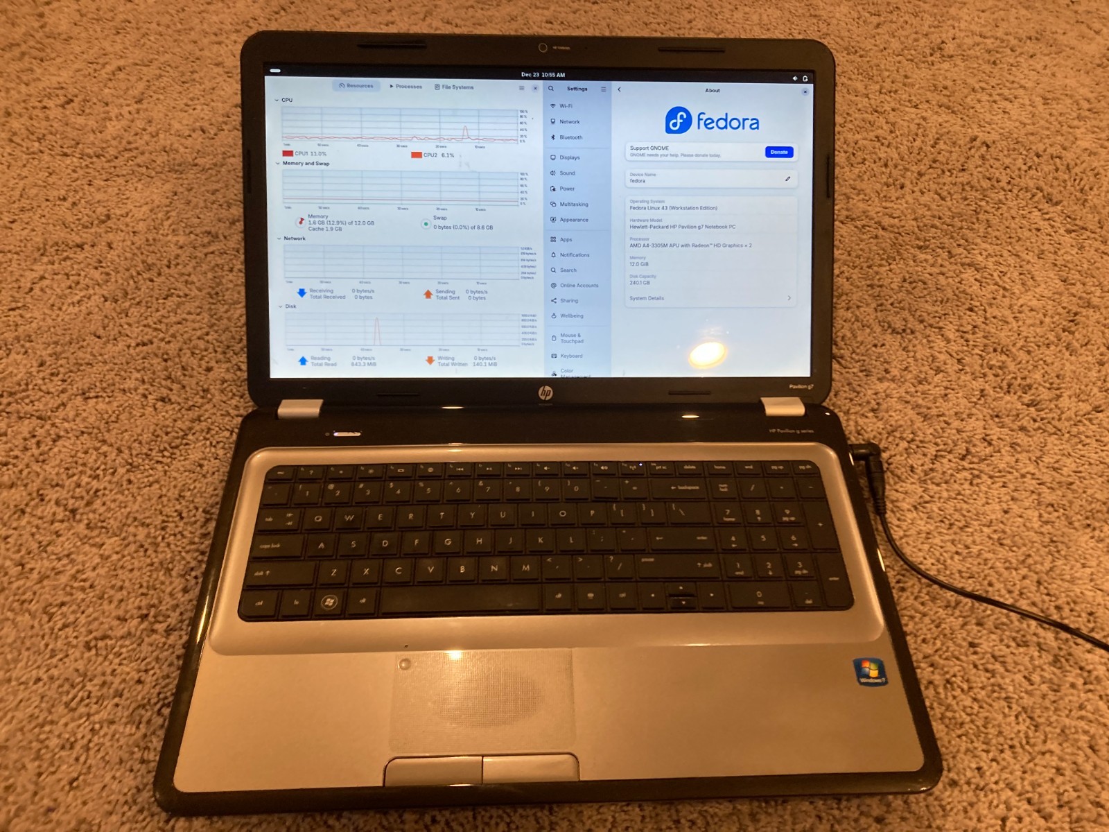 HP Pavilion G7 Notebook 250GB HDD/AMD A4/12GB RAM/Fedora