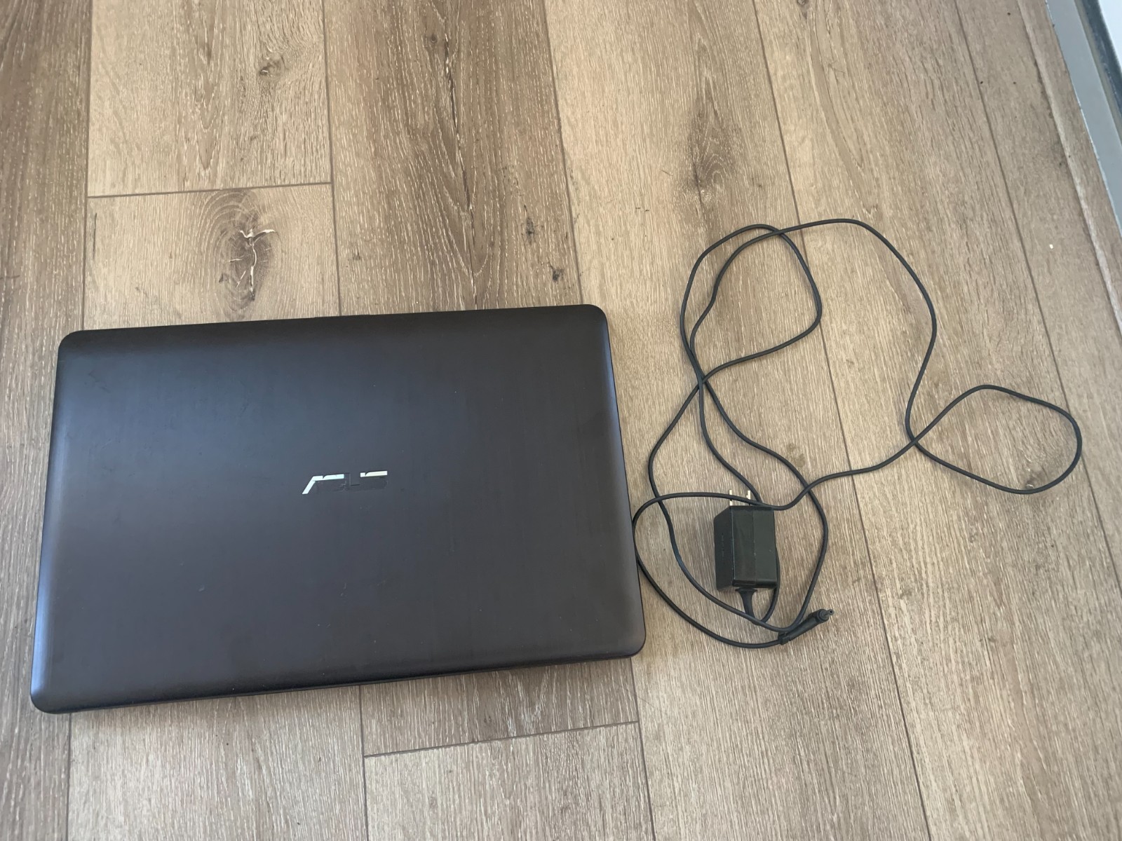 ASUS X540S-SCL0205N 15.6″ Intel Celeron N3050 1.60GHz 4GB RAM 500GB HDD Win 10