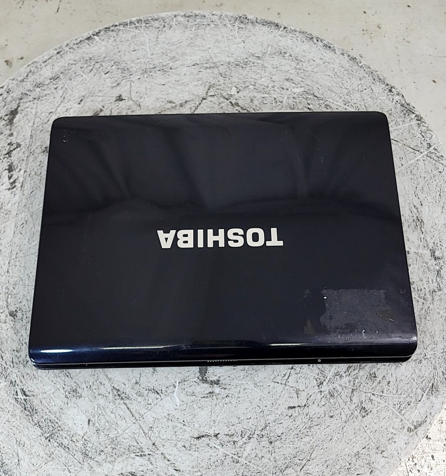 Toshiba Satellite A215 PC Laptop AMD TURION 64 X2 MOBILE TL-56 2GB SEE NOTES