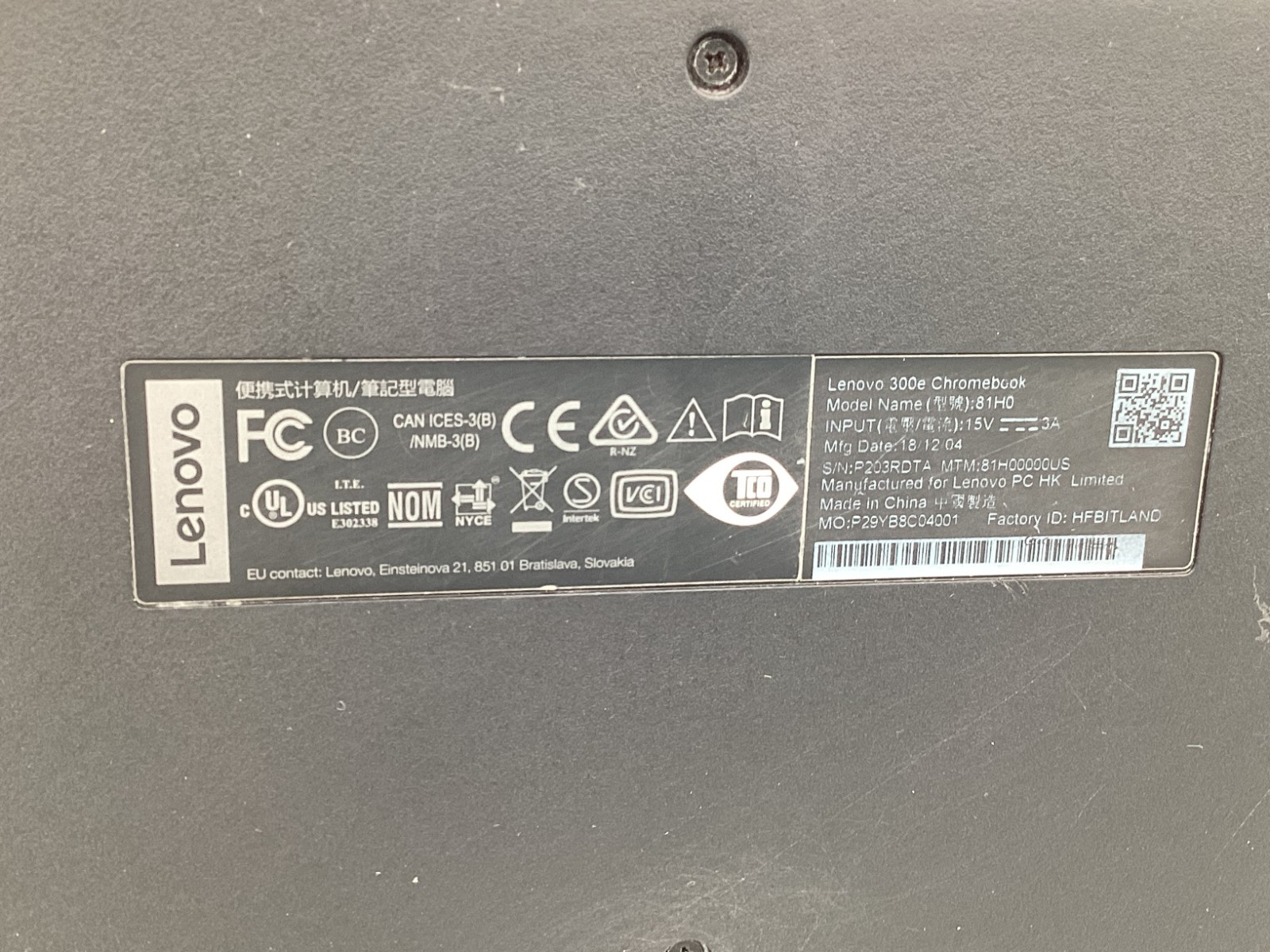 Lenovo 300e Chromebook 81H0 (11.6″ Touch, 4GB, 32GB eMMC, ChromeOS) w/ Charger