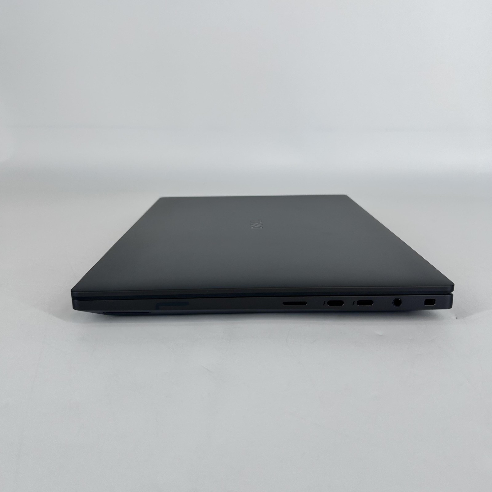 Dell Pro Max 14 Premium MA14250 QHD+ TOUCH Ultra 9 285H 64GB 2TB RTX PRO 2000