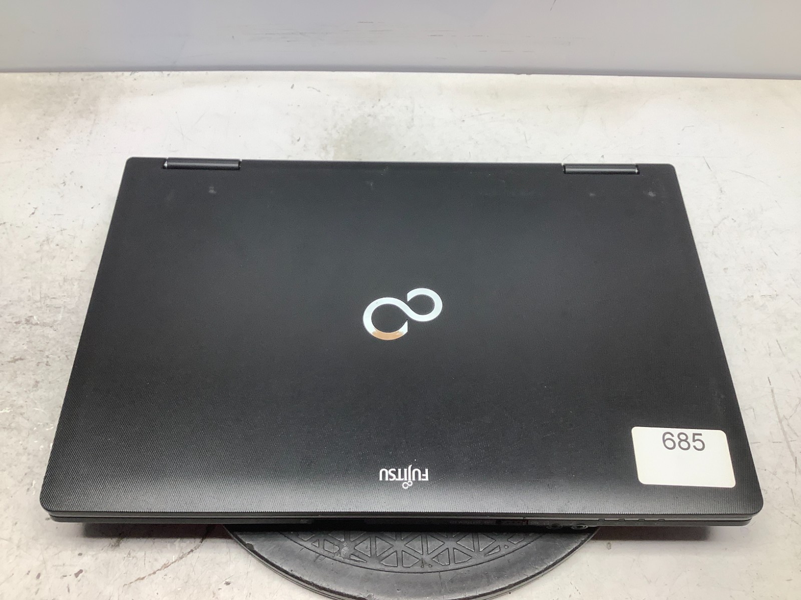 Fujitsu LifeBook E752 Intel i5-3340M 2.7GHz 4 GB NO HDD