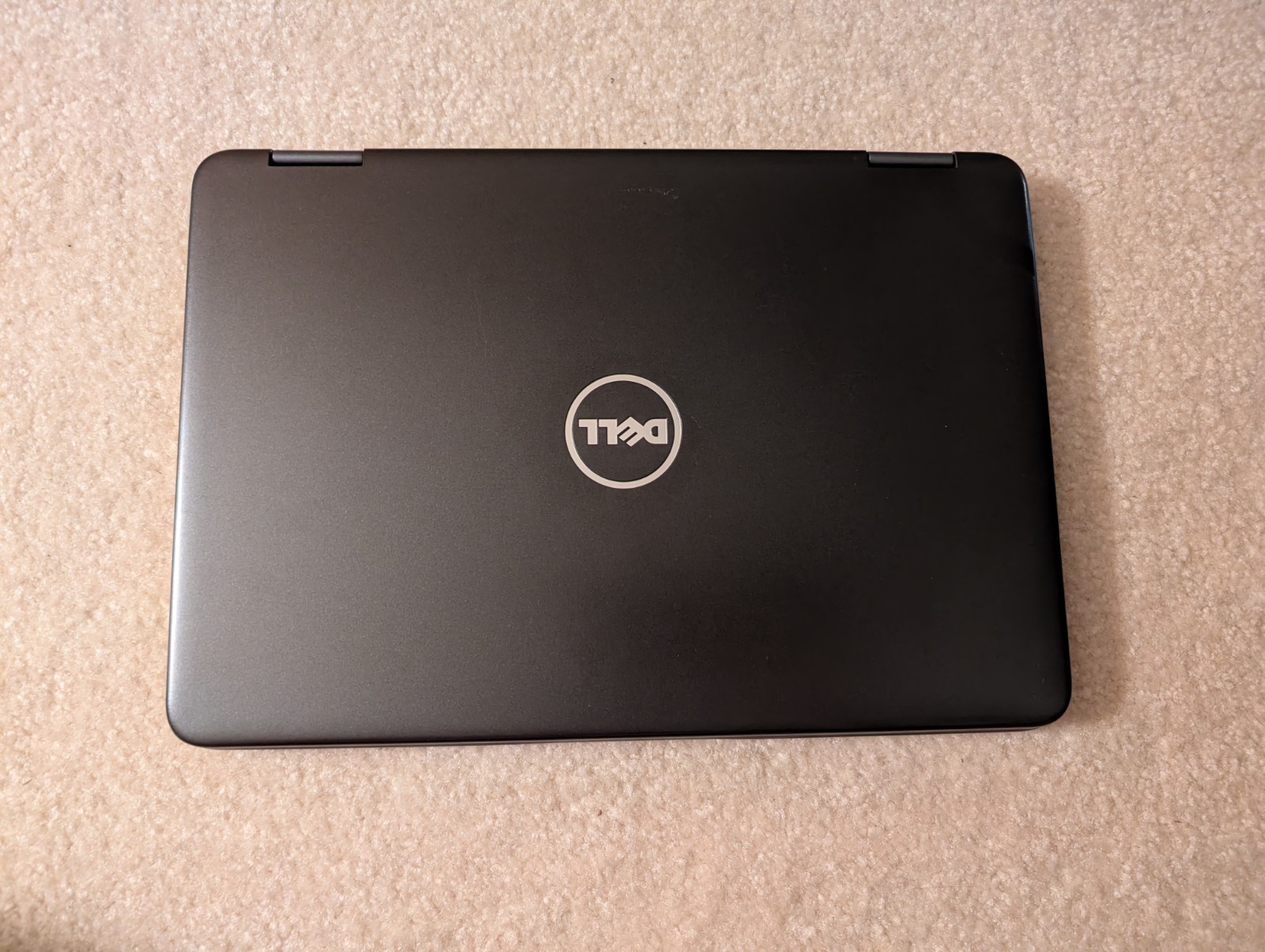 Dell inspiron 11 3185 2-in-1, AMD A9 9420, 4GB RAM, 128GB eMMC, Read Description