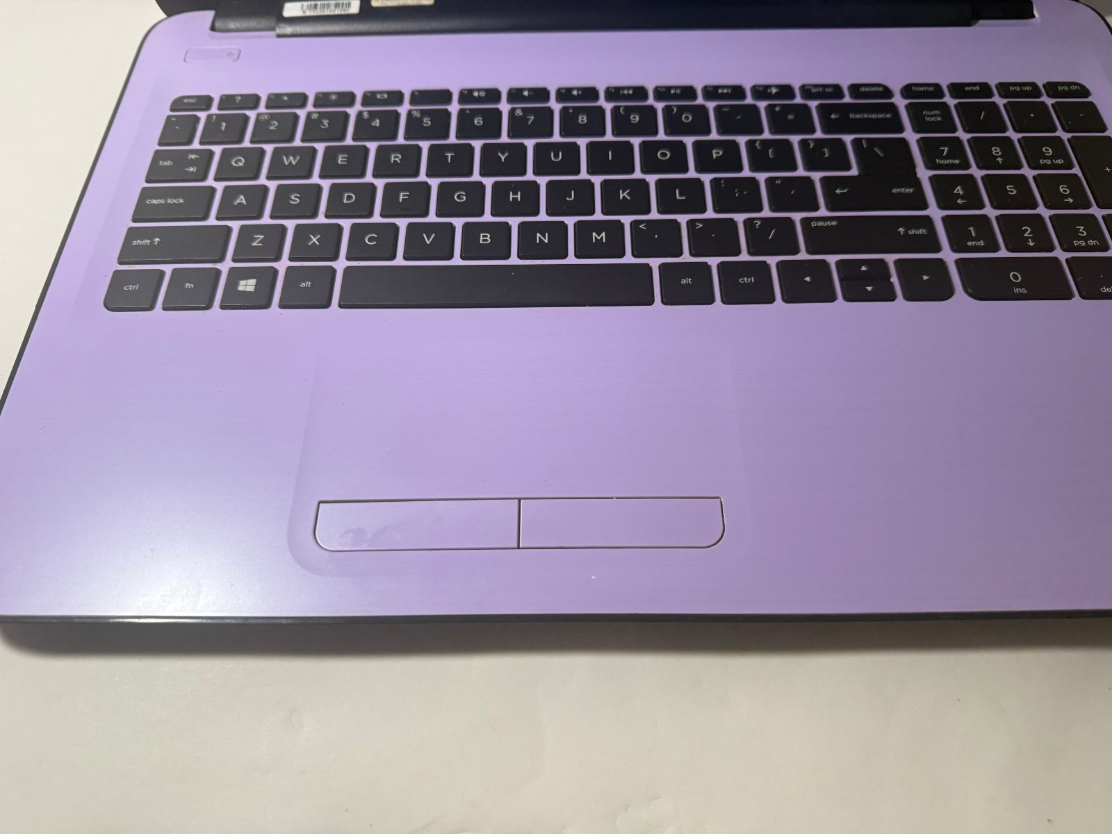 HP 15-ay113cy 15.6″ Laptop Intel Core i3-7100U 8GB RAM Windows 10 Fresh Install