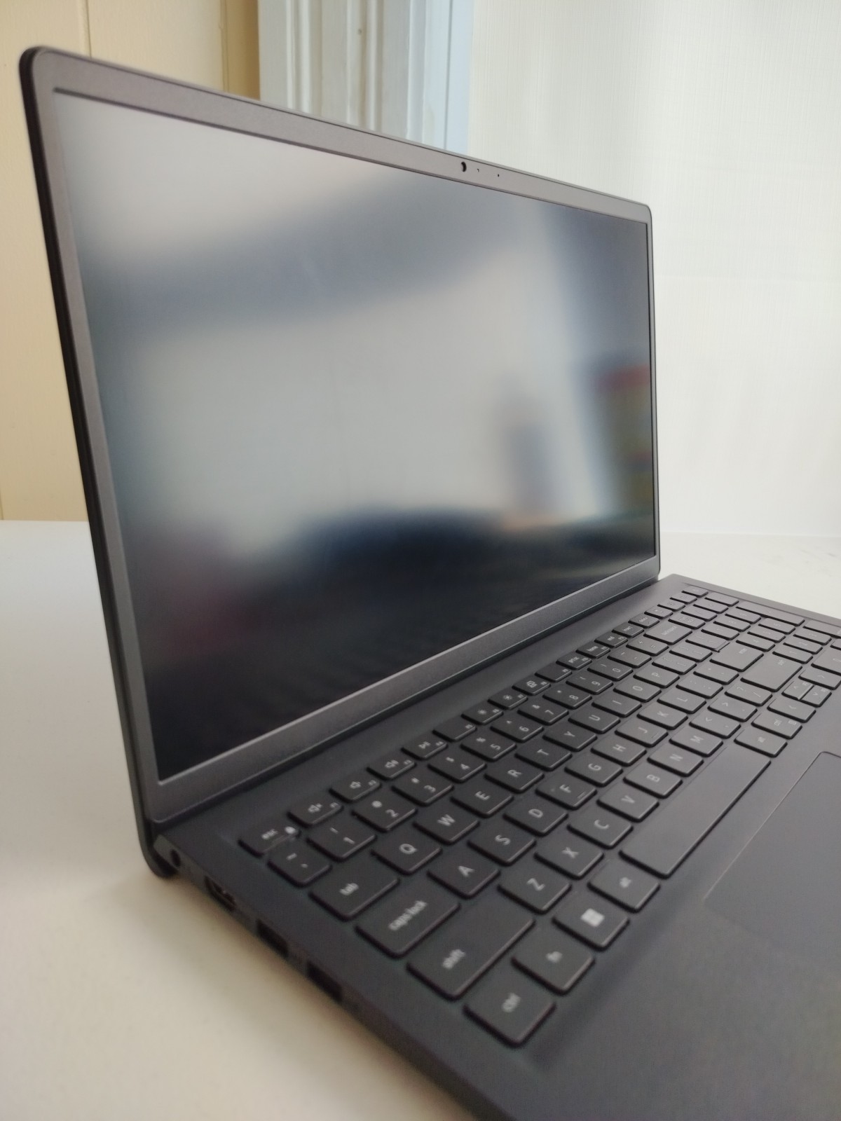 Dell Inspiron 15 3520 i5-1235U, 8GB RAM, 512GB SSD, Charger Included Win11 Mint