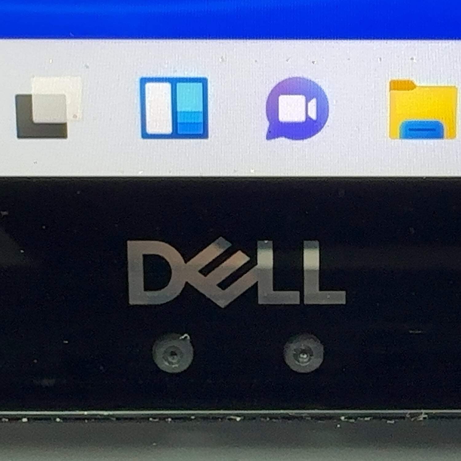 Dell XPS 9370 13.3″ i7-8550U 1.8GHz 16GB RAM 512GB SSD